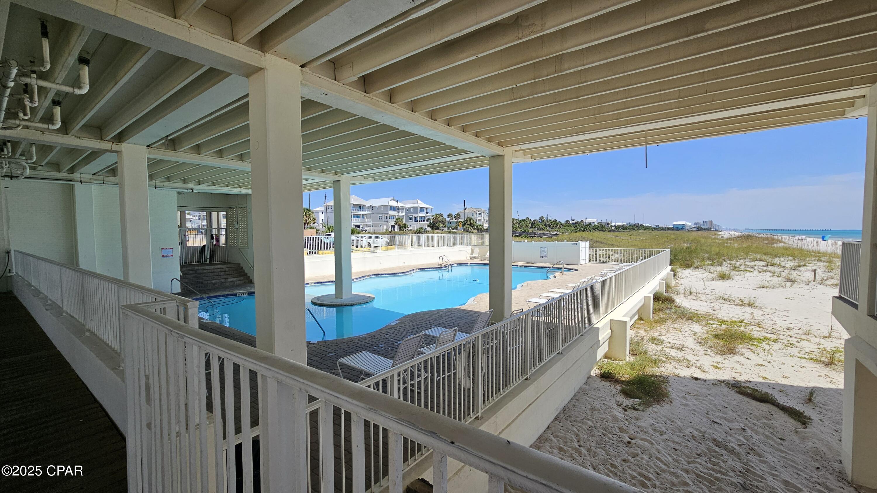 Listing photo id 39 for 14401 Front Beach Road 229