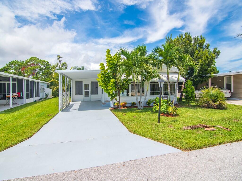 Homes for sale in Jensen Beach, FL | 4 N North Warner Dr, Jensen Beach, FL 34957 | MLS# R11126193