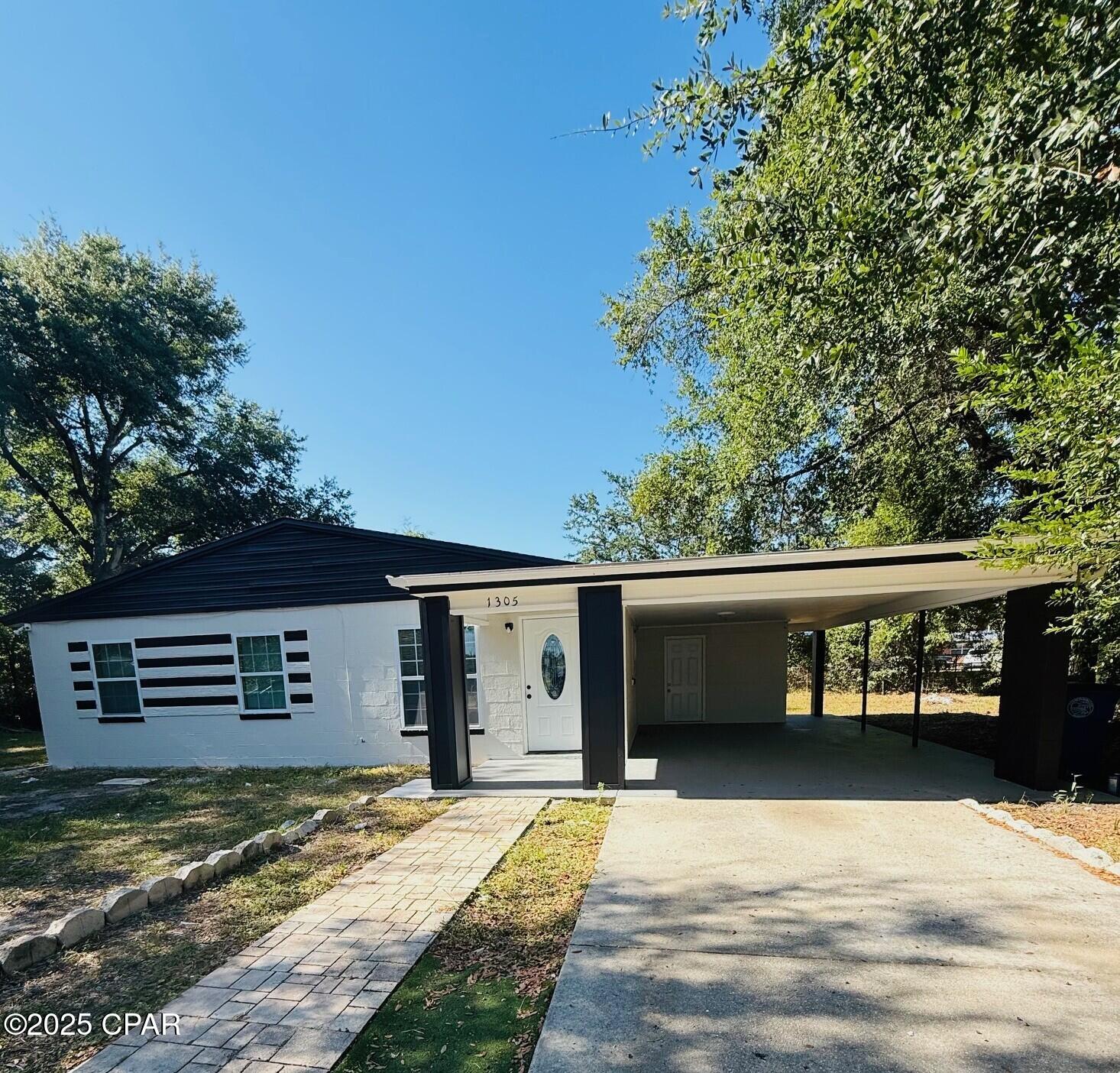 Image 12 For 1305 Flower Drive