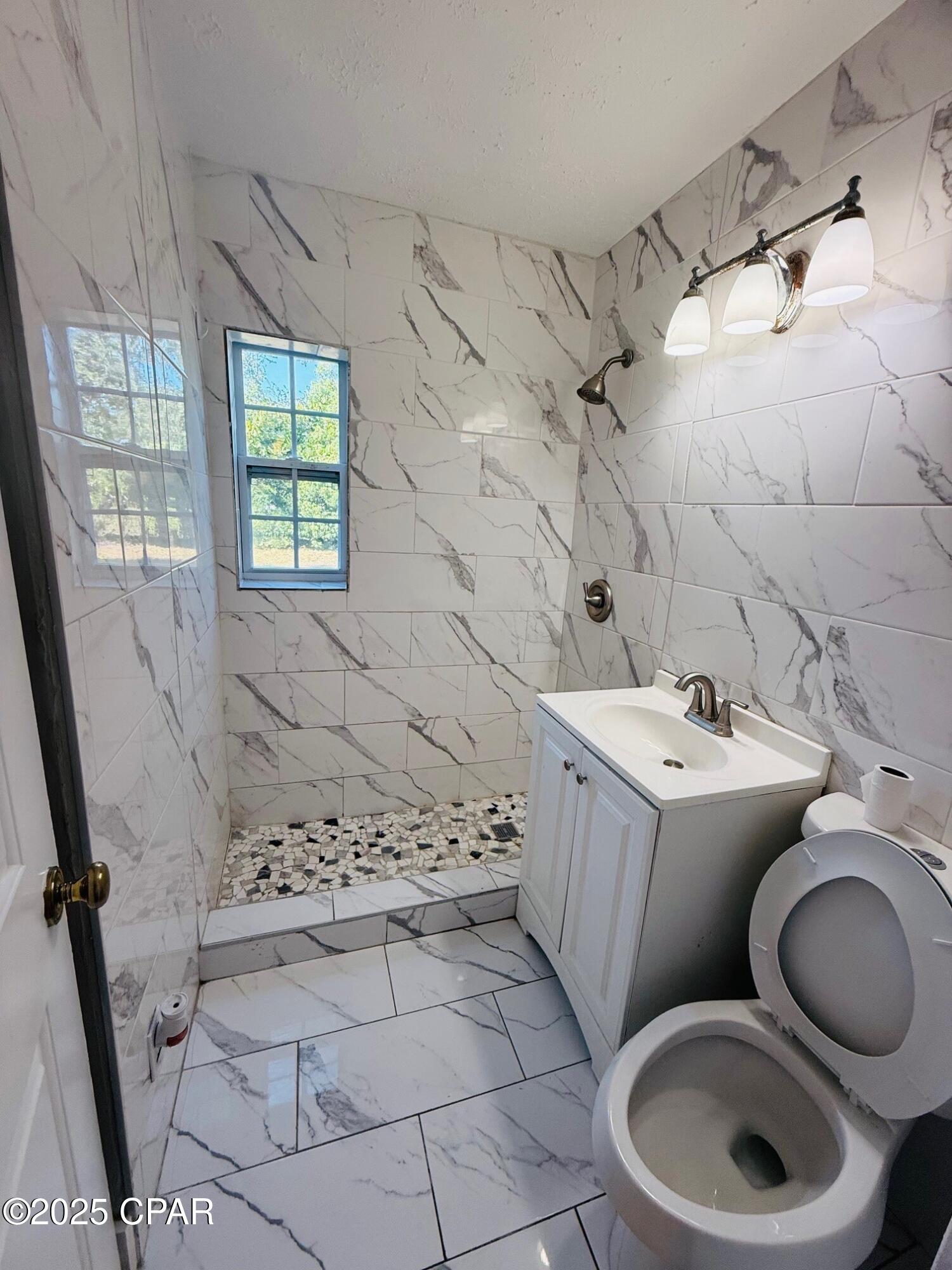 Image 7 For 1305 Flower Drive