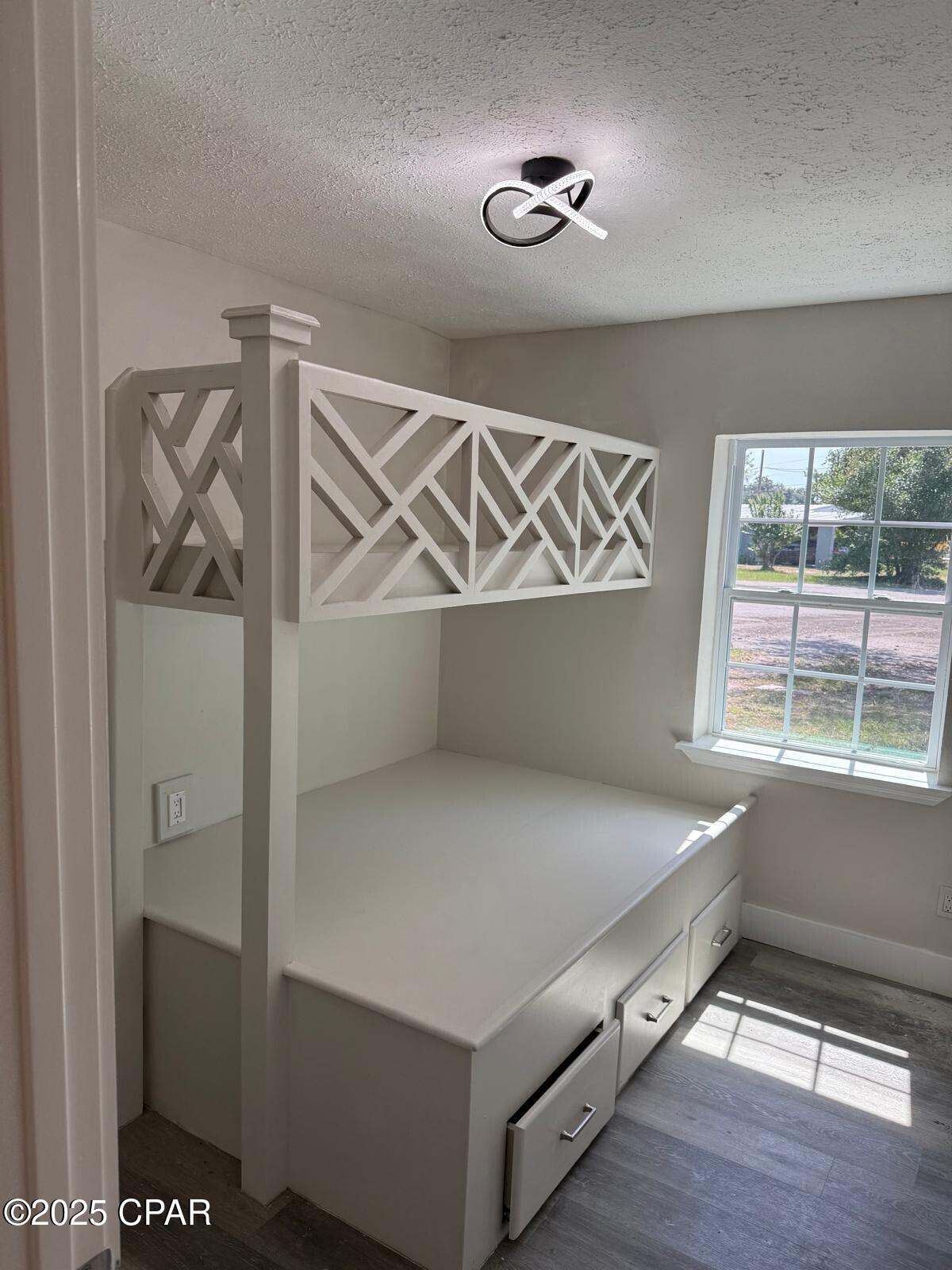 Image 9 For 1305 Flower Drive