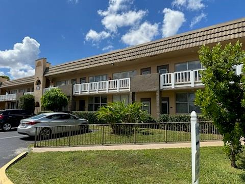 Homes for sale in Sunrise, FL | 9101 Sunrise Lakes Blvd #117, Sunrise, FL 33322 | MLS# F10528054