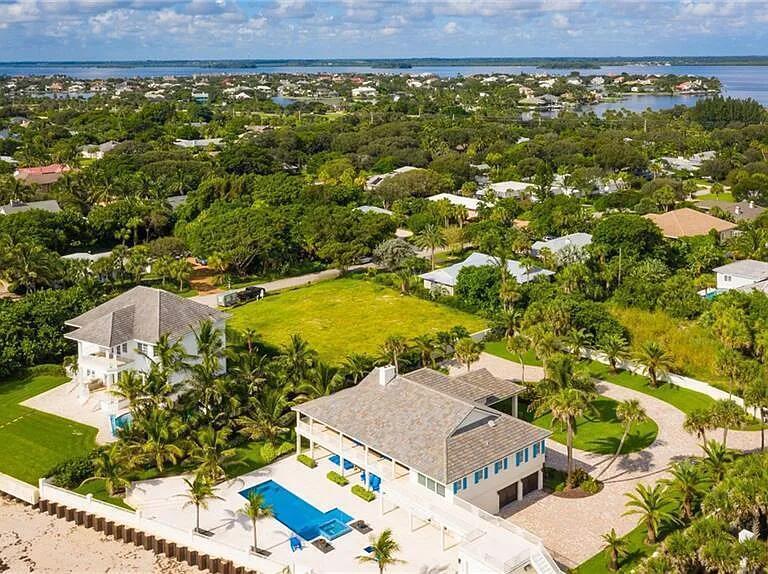 Homes for sale in Vero Beach, FL | 2016 Surfside Terrace, Vero Beach, FL 32963 | MLS# R11126249