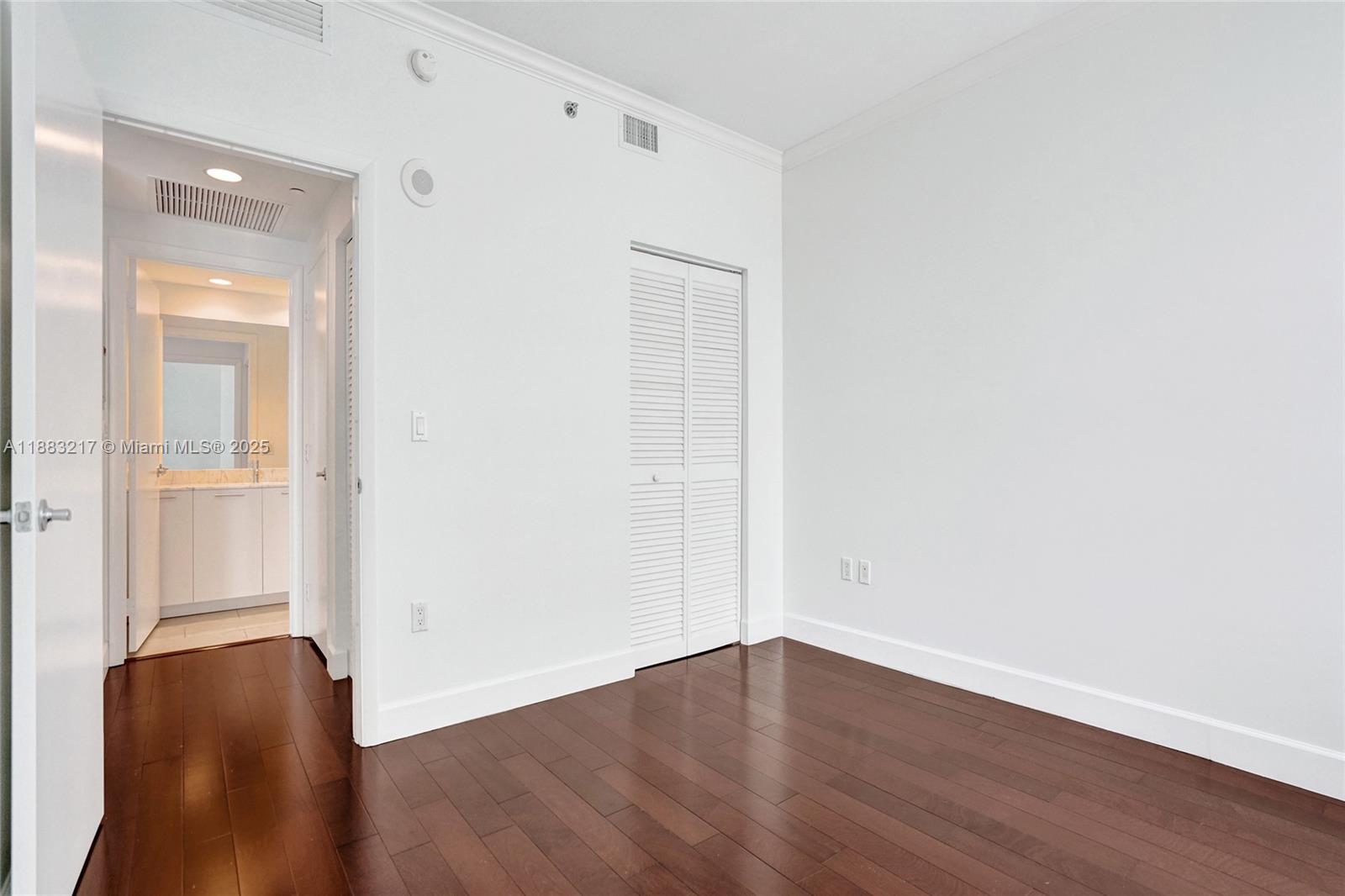 950 Brickell Bay Dr 1704