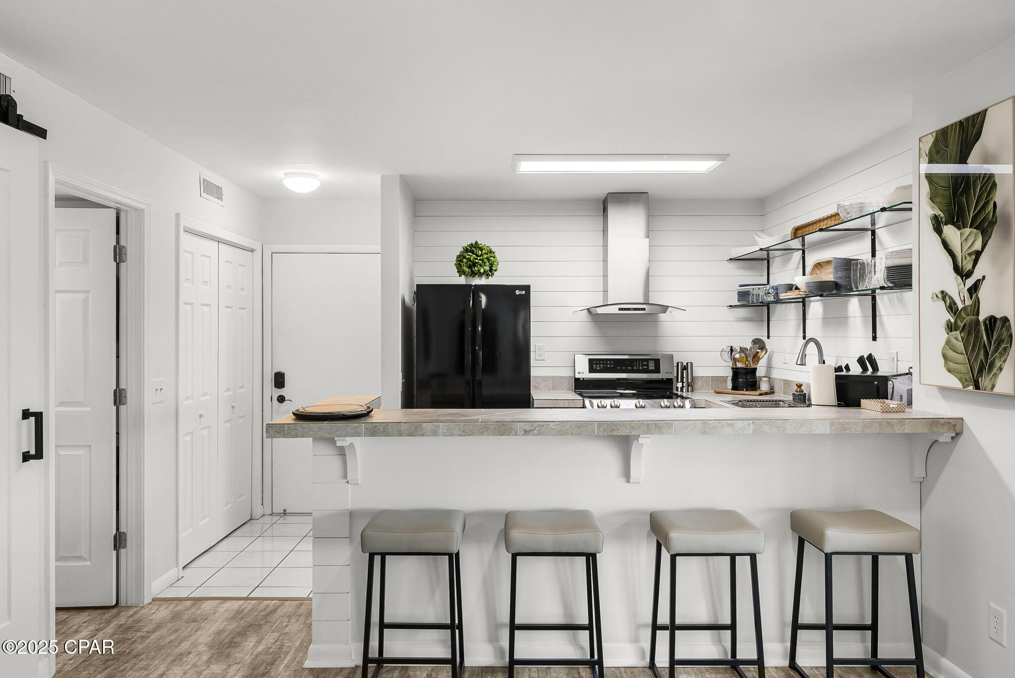 Image 10 For 4725 Bay Point Road 266