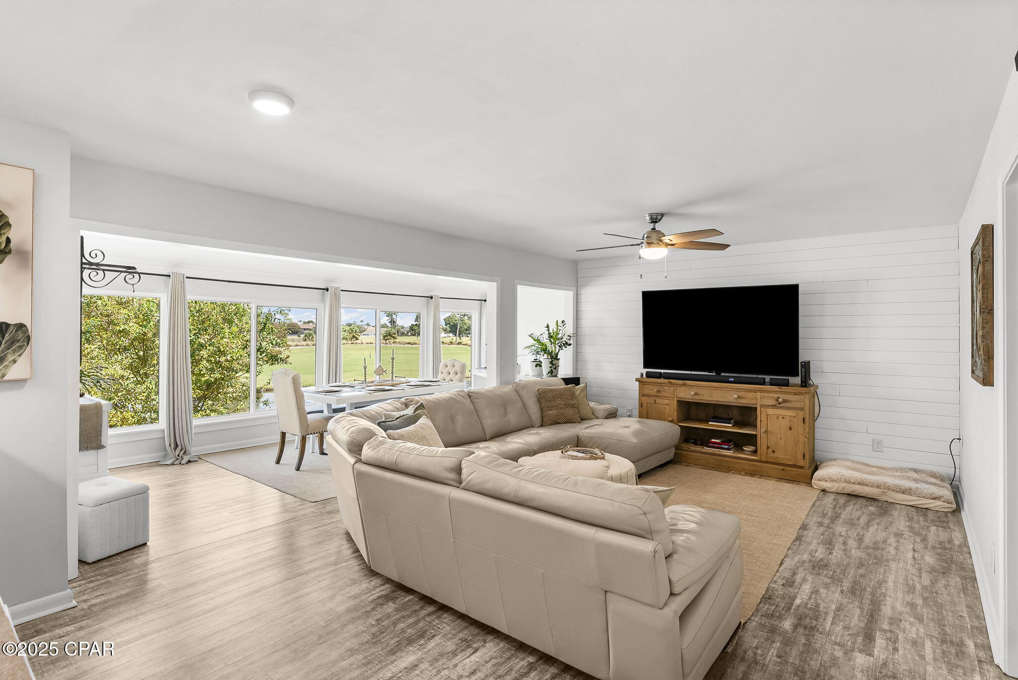 Image 11 For 4725 Bay Point Road 266