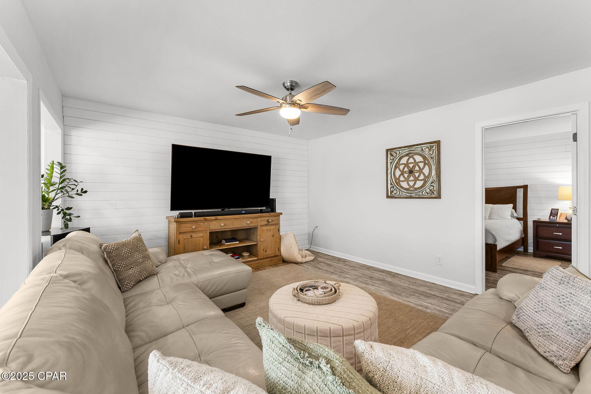 Image 12 For 4725 Bay Point Road 266