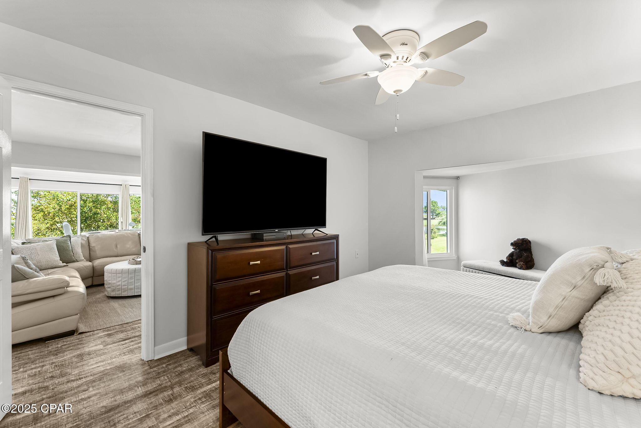 Image 16 For 4725 Bay Point Road 266