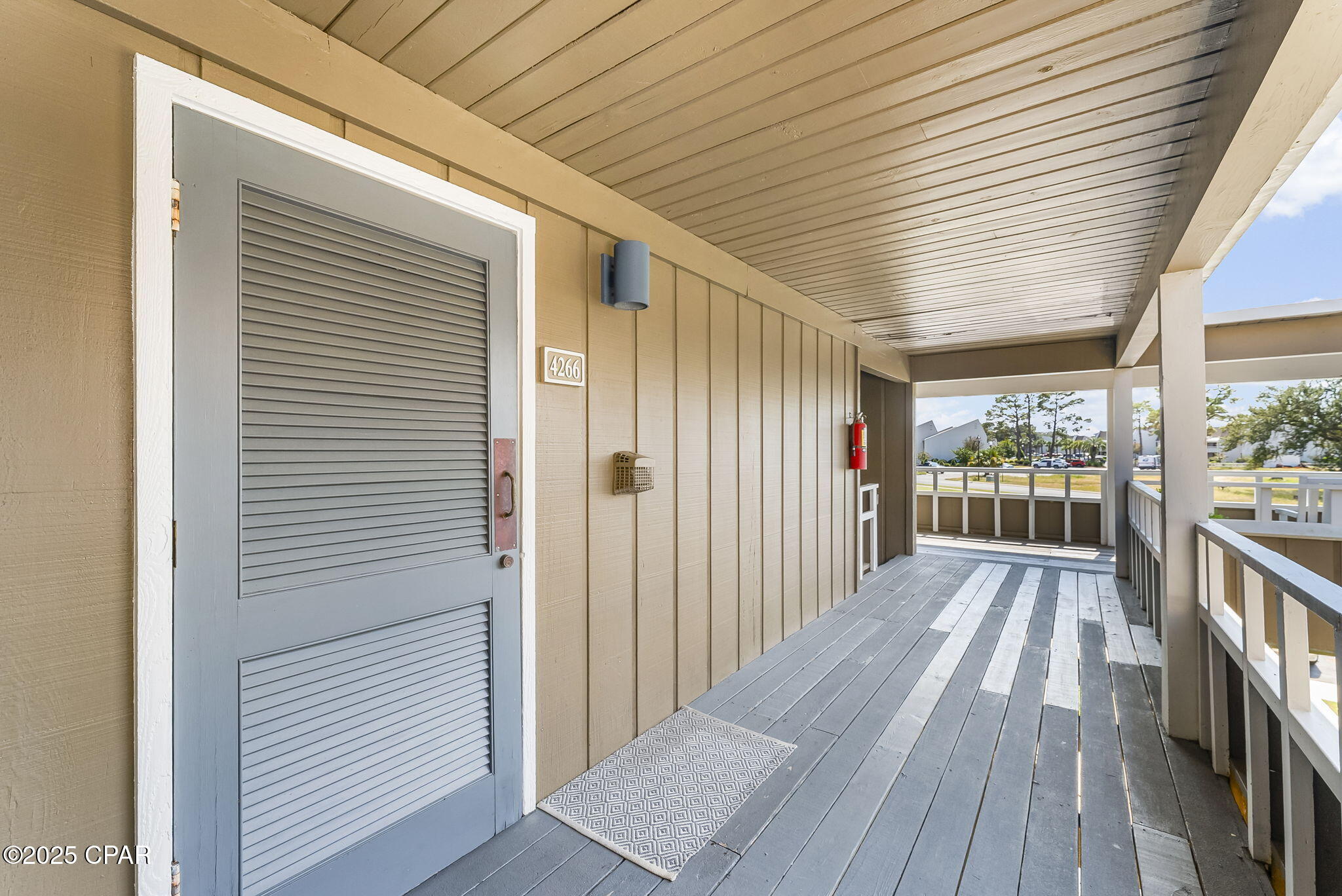 Image 7 For 4725 Bay Point Road 266