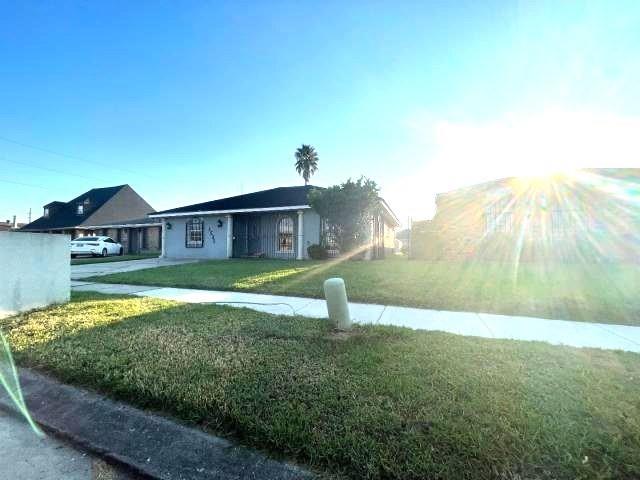 Photo 3 of Single family home for sale at 5530 Samovar Dr, New Orleans, LA 70126 | MLS# 2523019 | Listing updated on 2026-09-09