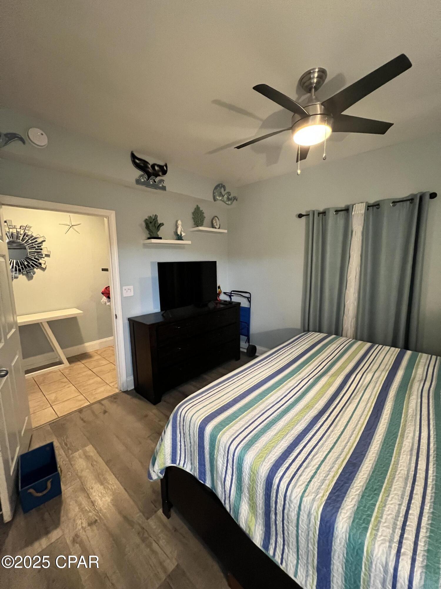 Image 4 For 9902 Thomas Drive 237