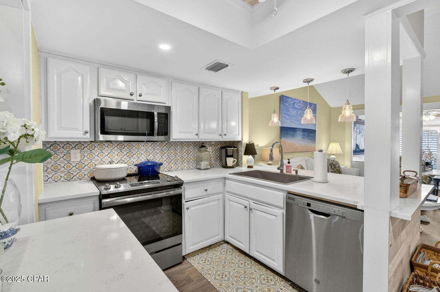 Image 14 For 471 Linkside Drive