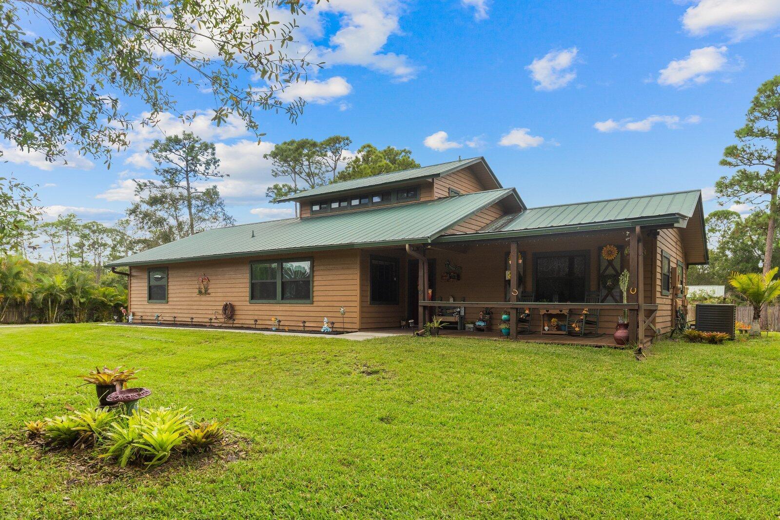 Homes for sale in Fort Pierce, FL | 2725 Twin Oaks Trail, Fort Pierce, FL 34945 | MLS# R11126360