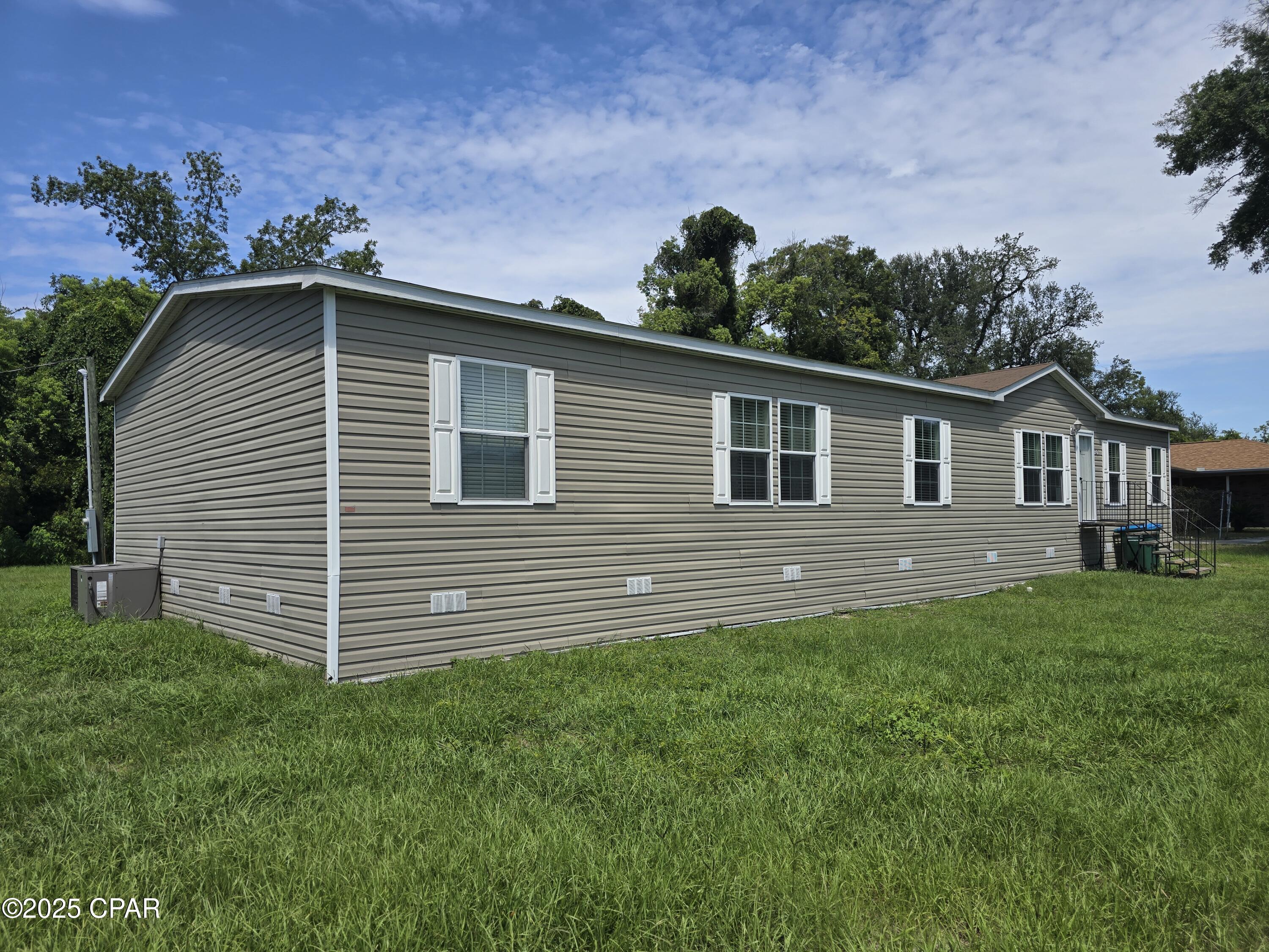 Image 2 For 121 Wabash Avenue