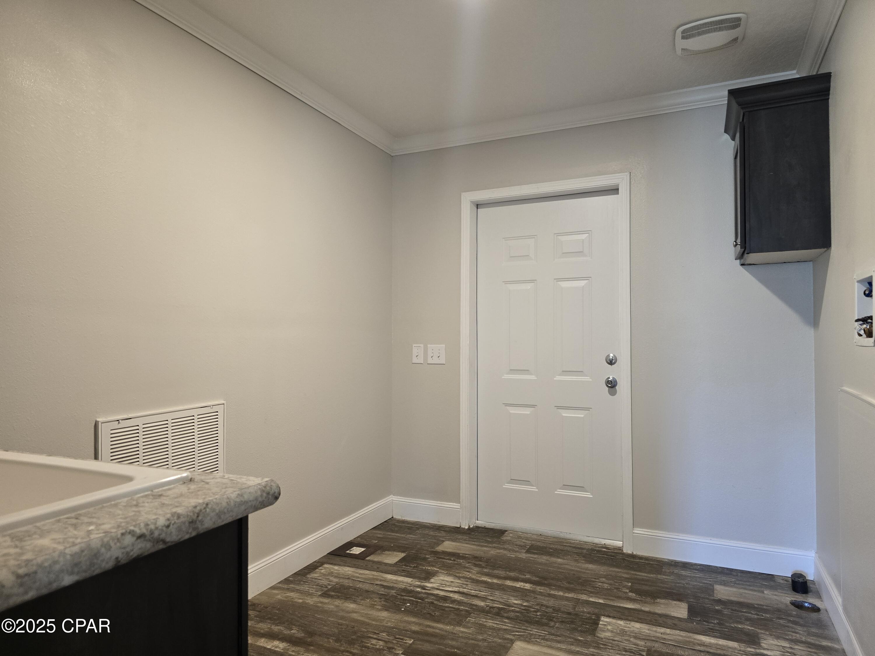 Image 33 For 121 Wabash Avenue