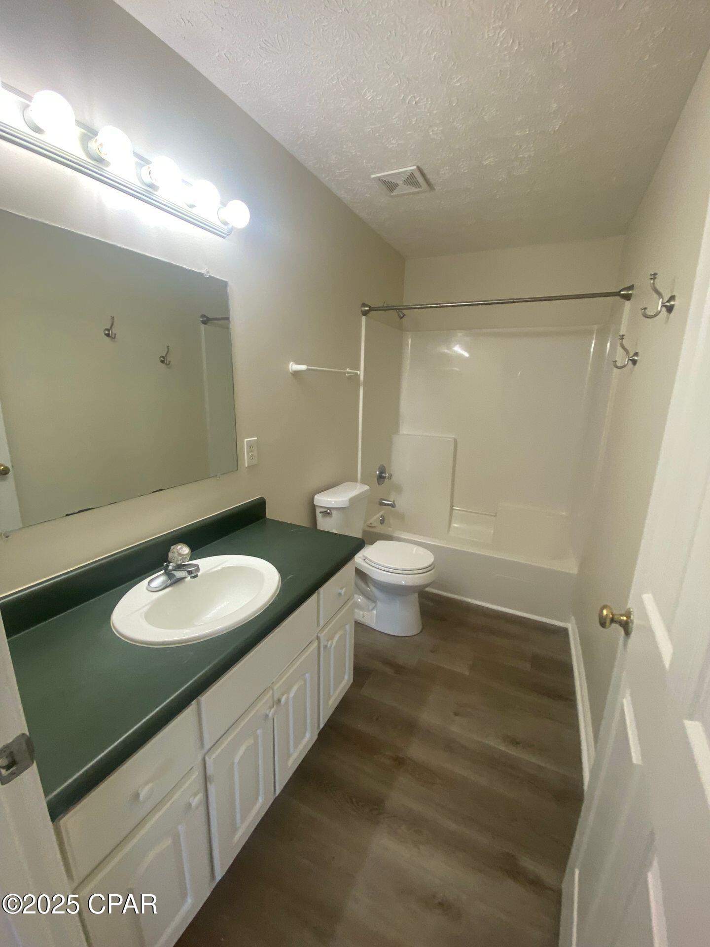 Image 9 For 711 9th Street