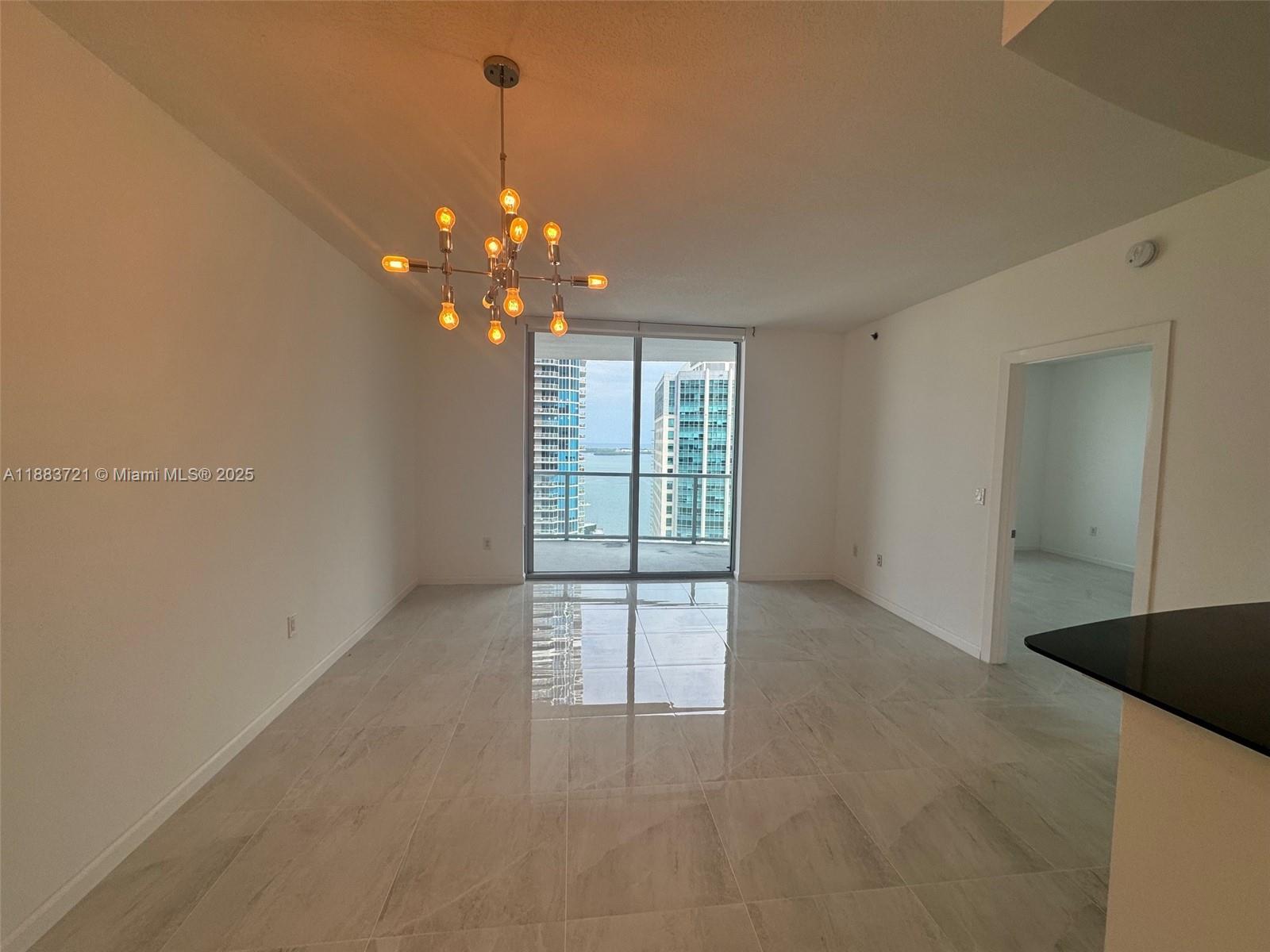 Apartamento para Alugar em Miami, FL
