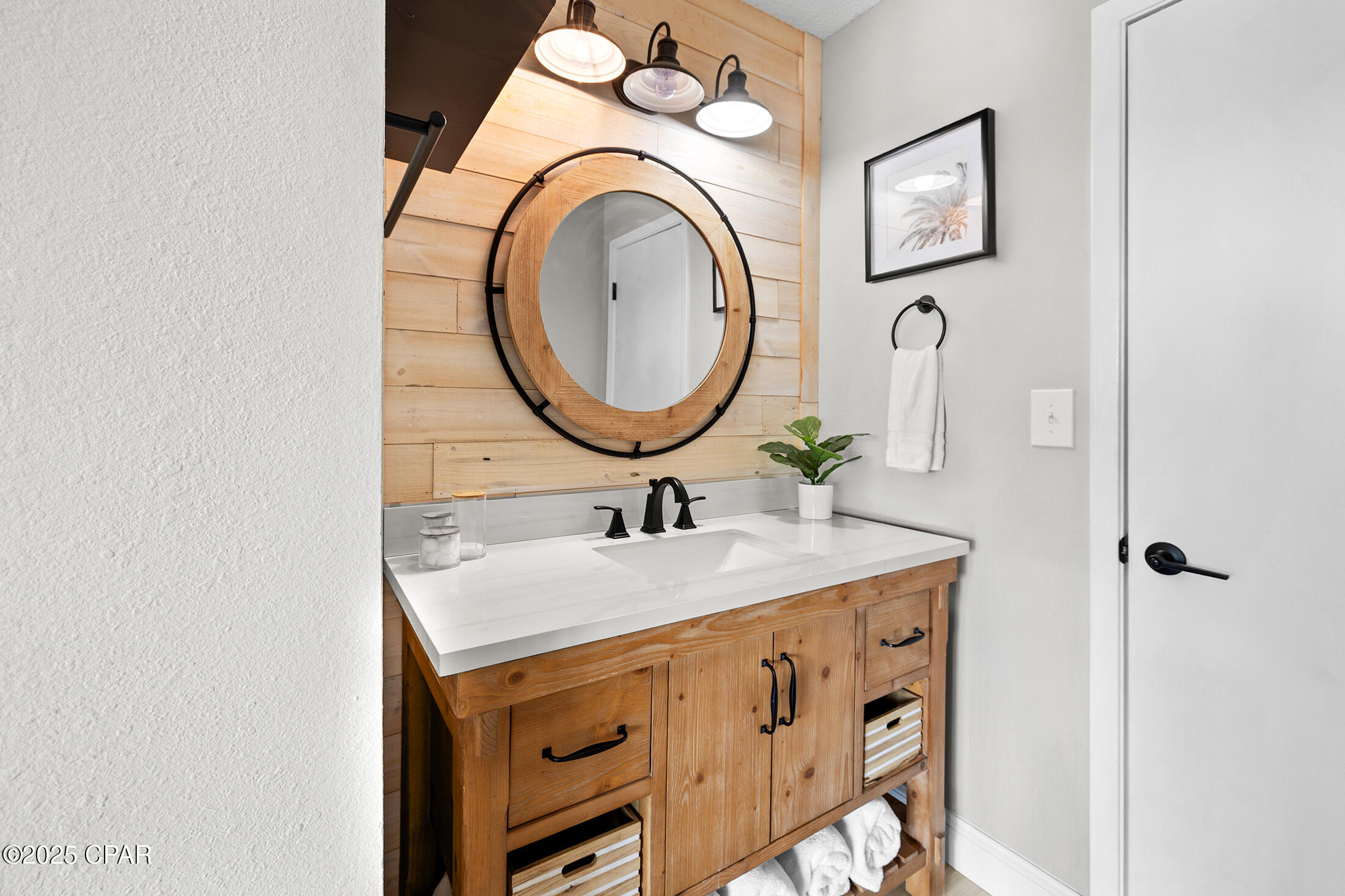 Image 19 For 17620 Front Beach Road I3