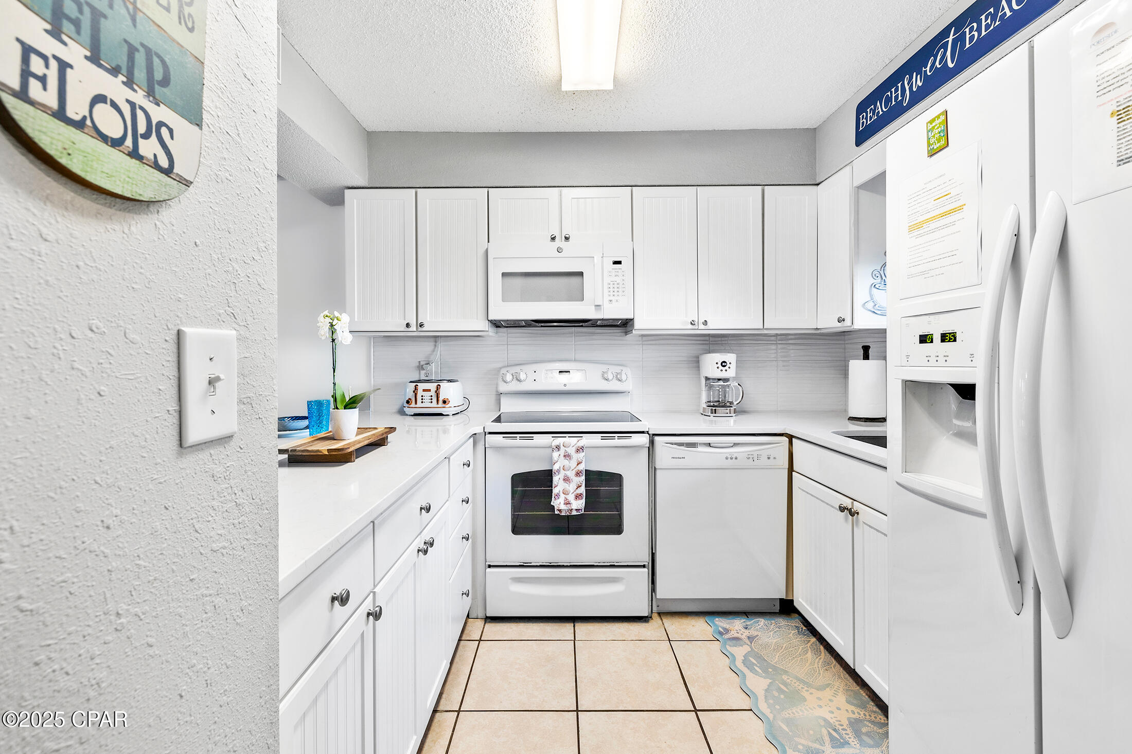 Image 8 For 17620 Front Beach Road I3