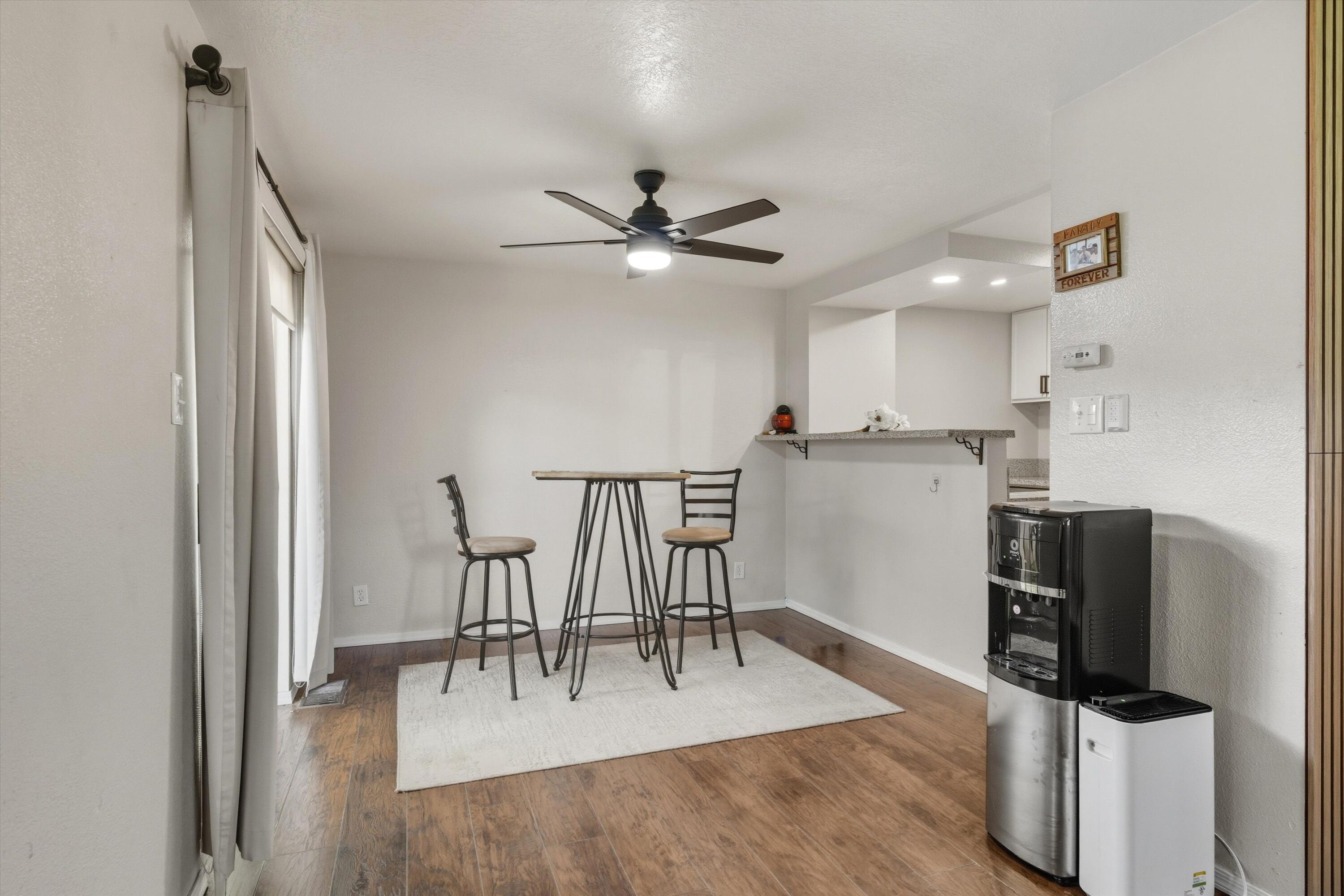 Homes for sale in Albuquerque, NM | 32 Lakeshore Dr Ne, Albuquerque, NM 87112 | MLS# 1091811