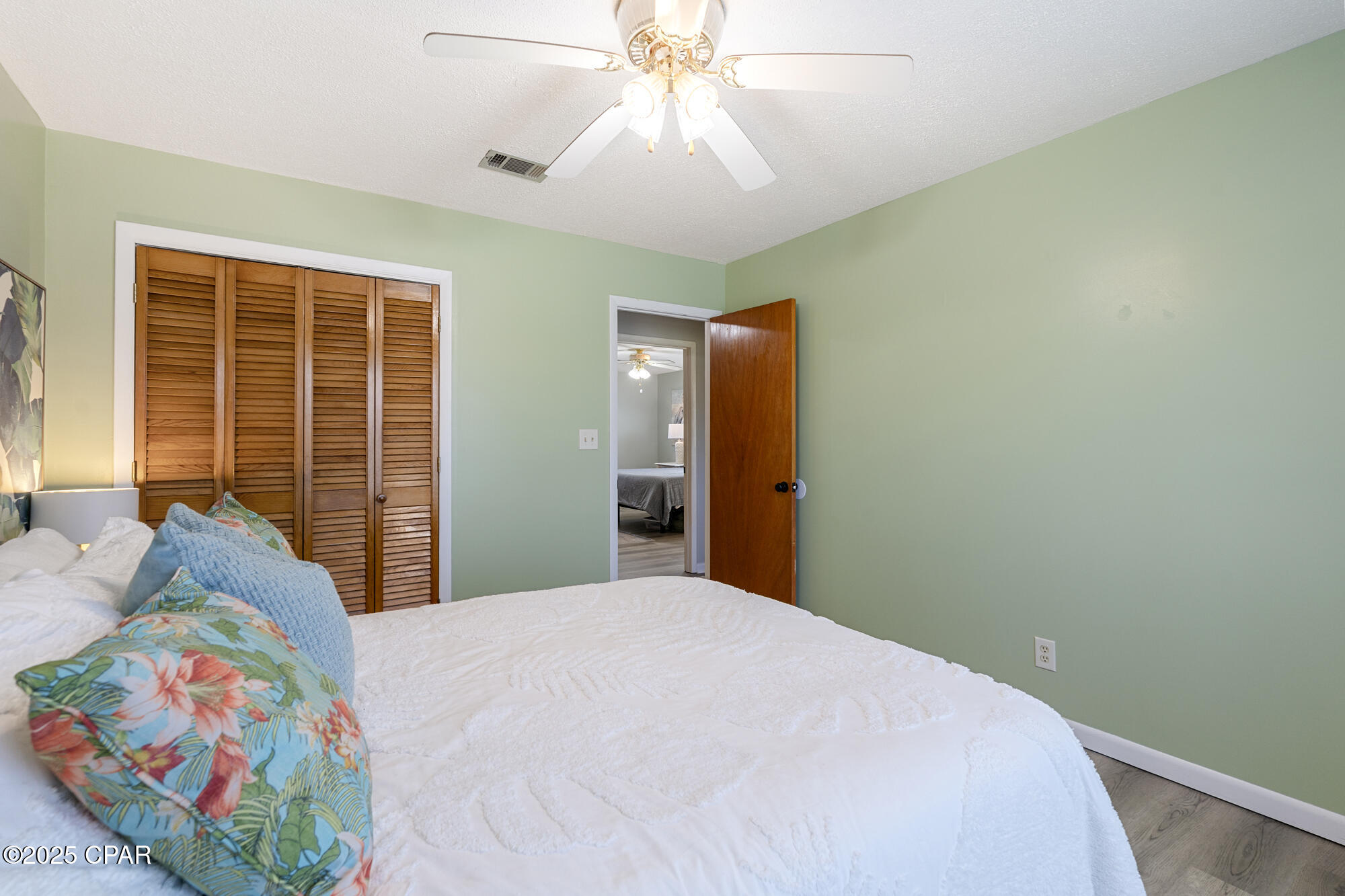 Image 28 For 301 Floyd Drive