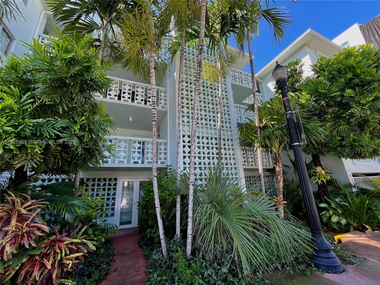 Flamingo Parkview Condo