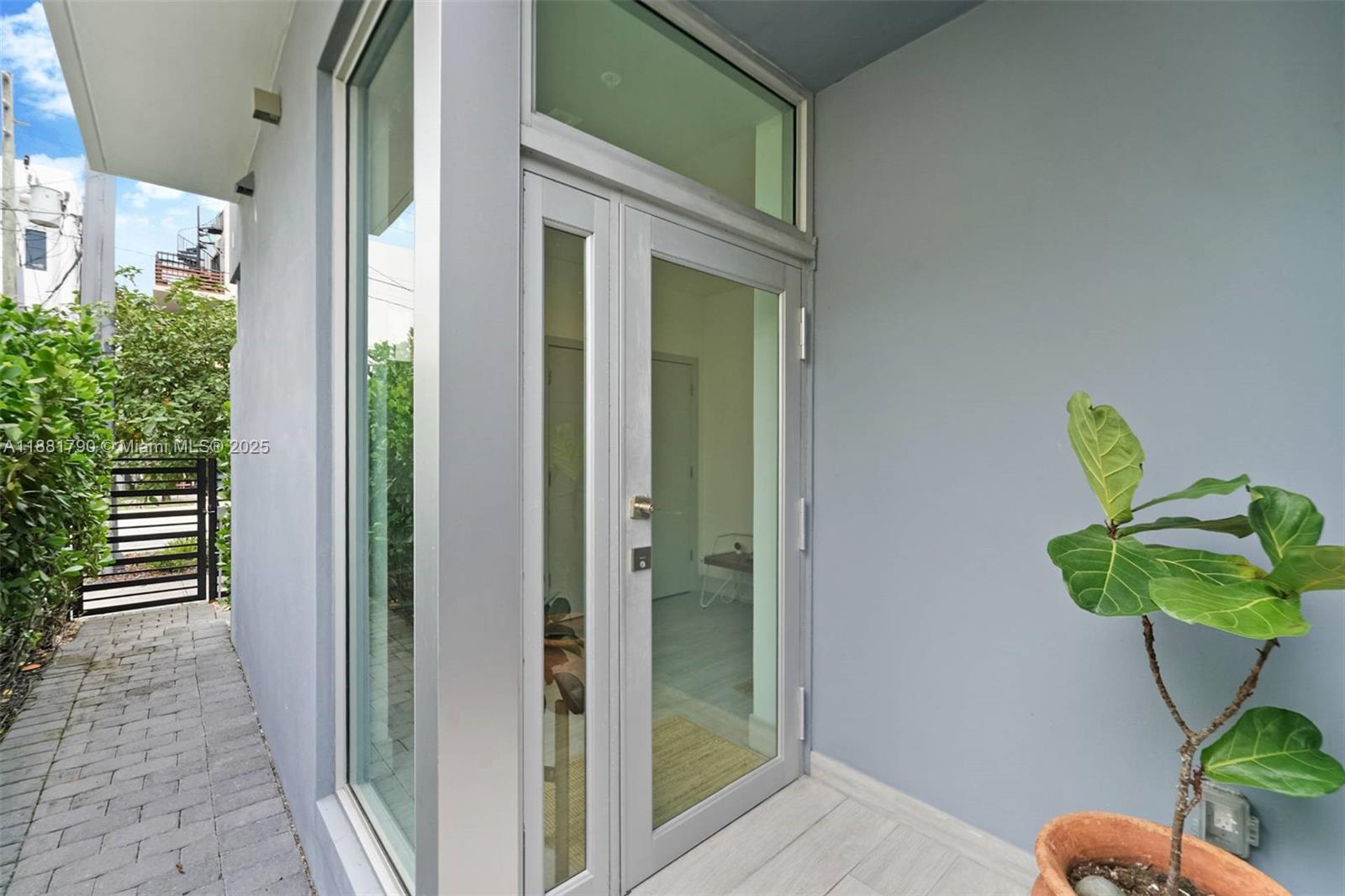 Homes for sale in Coconut Grove, FL | 2926 Bird Avenue #1, Coconut Grove, FL 33133 | MLS# A11881790