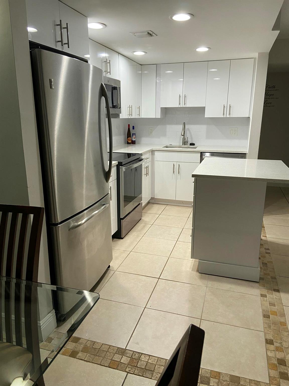 Homes for sale in West Palm Beach, FL | 1829 Fairview Villa Dr #2, West Palm Beach, FL 33406 | MLS# R11126474