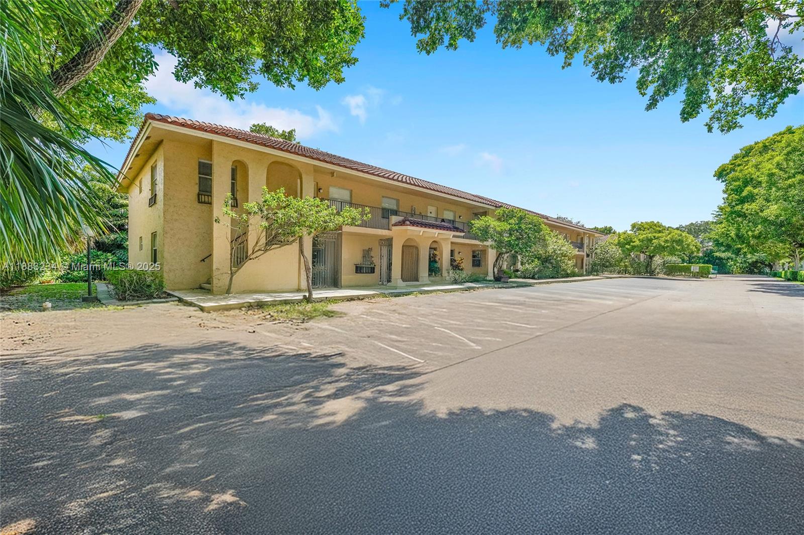 Cardinal Place Condo