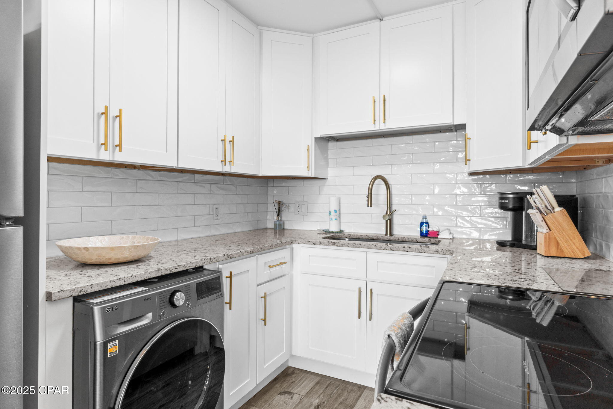 Image 17 For 8743 Thomas Drive 322