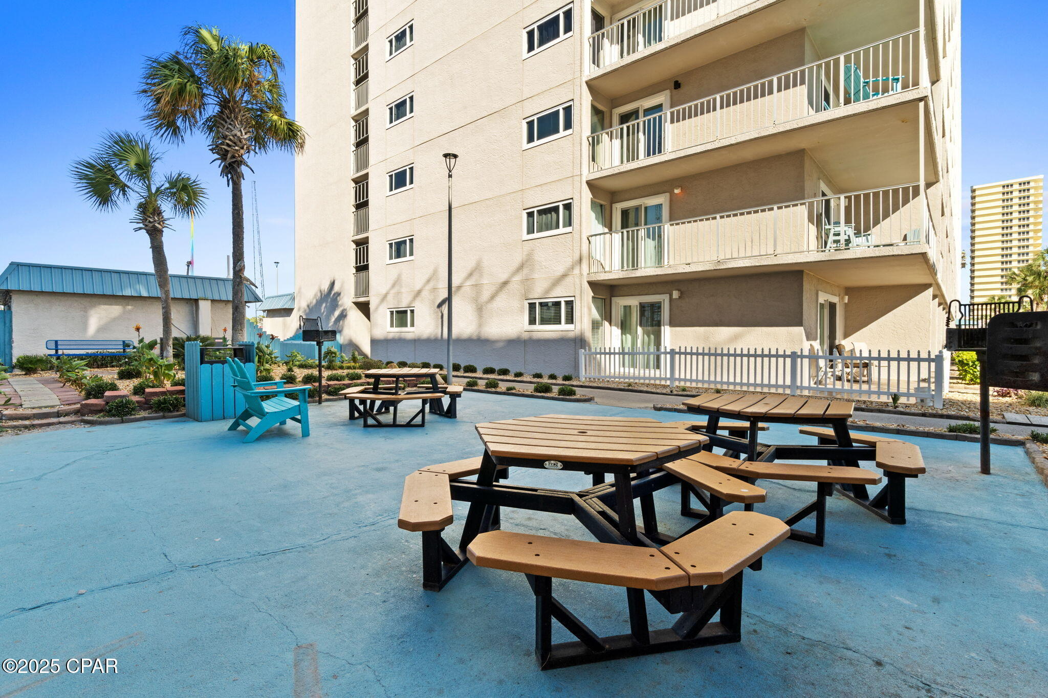 Image 28 For 8743 Thomas Drive 322