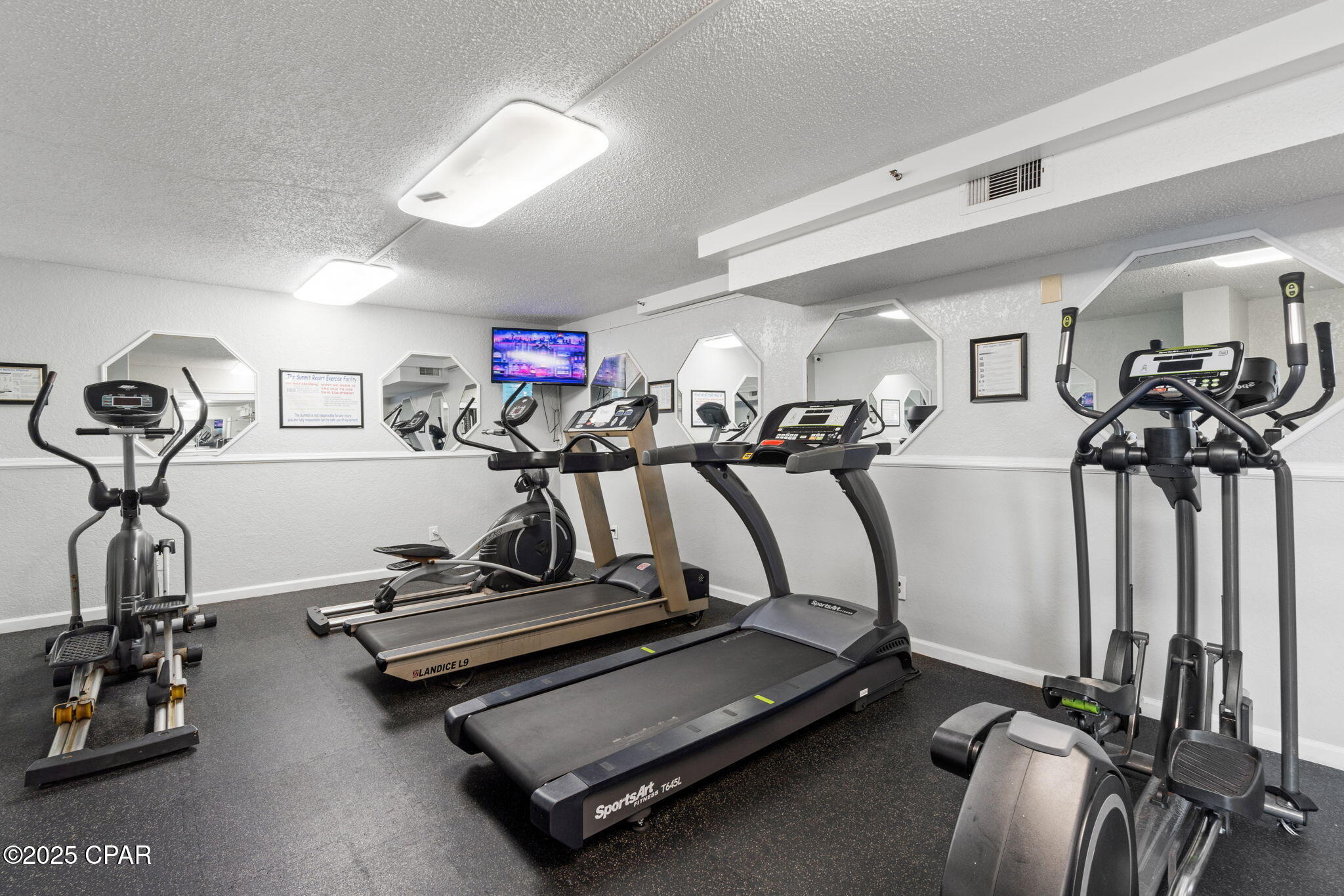 Image 34 For 8743 Thomas Drive 322