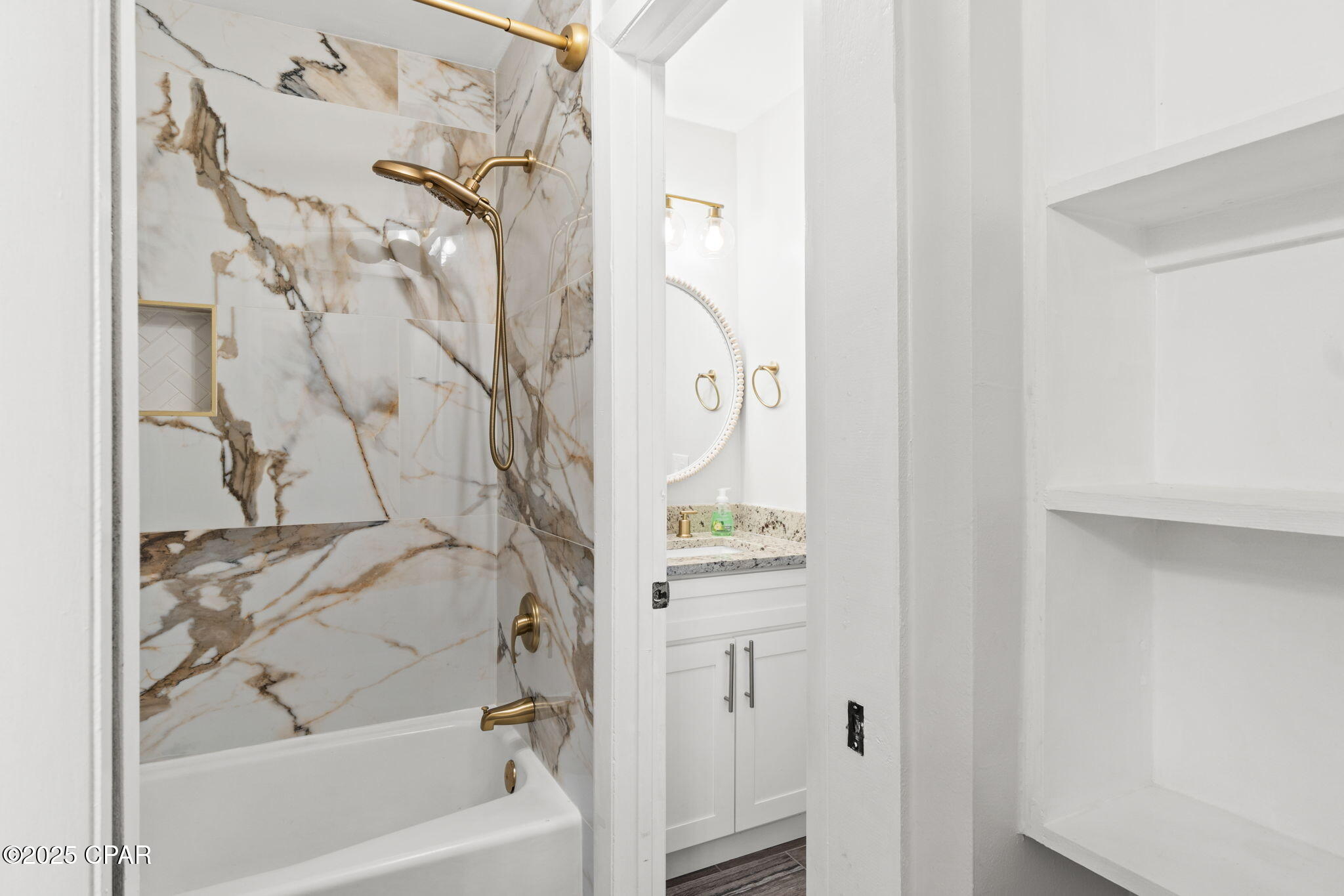 Image 8 For 8743 Thomas Drive 322