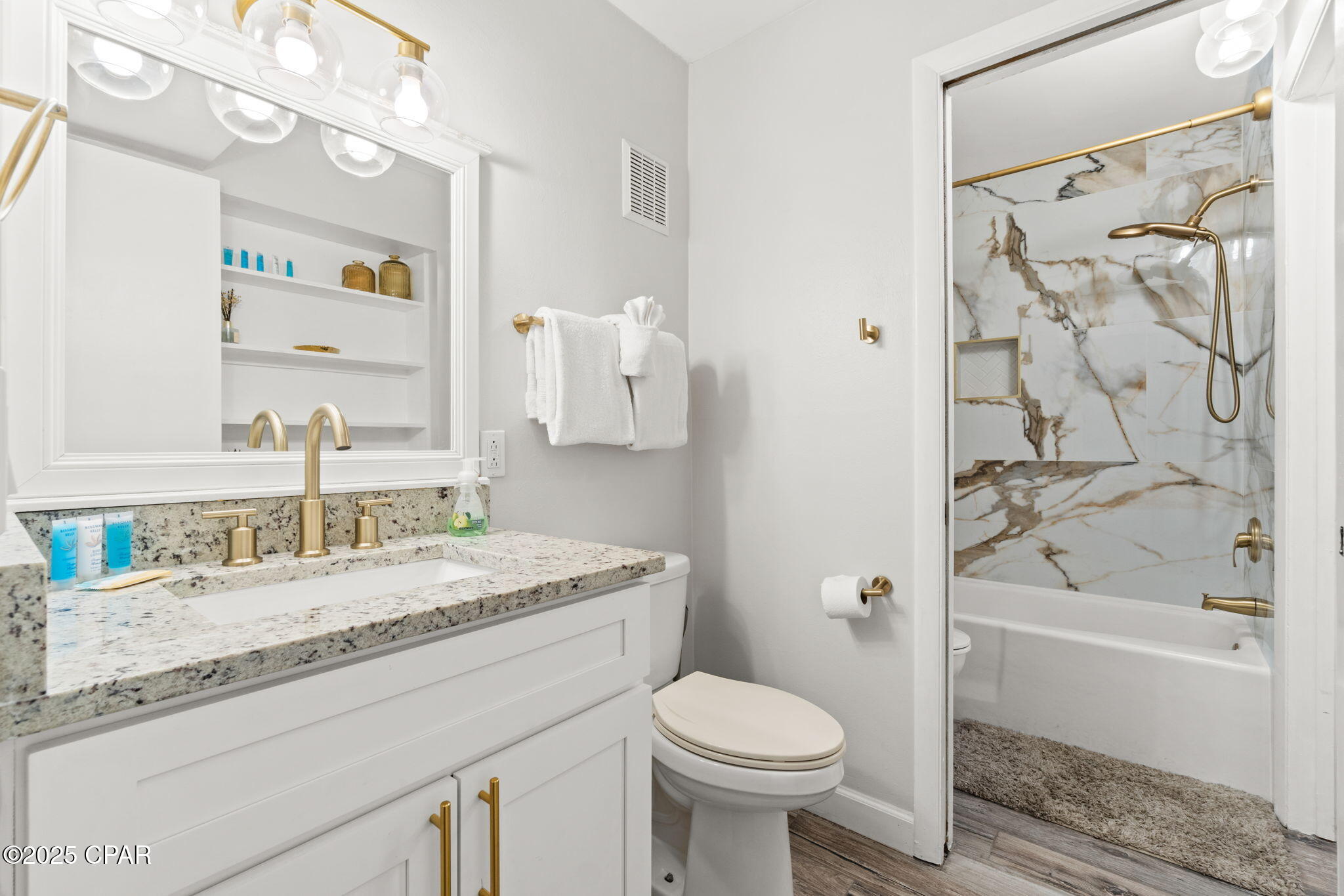 Image 9 For 8743 Thomas Drive 322