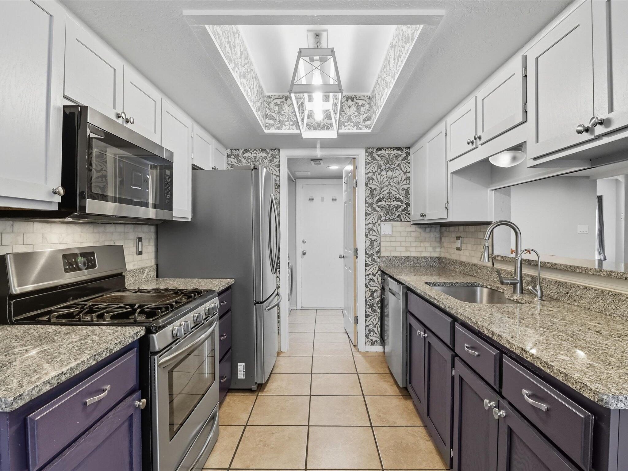 3000 BRIGHT STAR Drive NW Kitchen