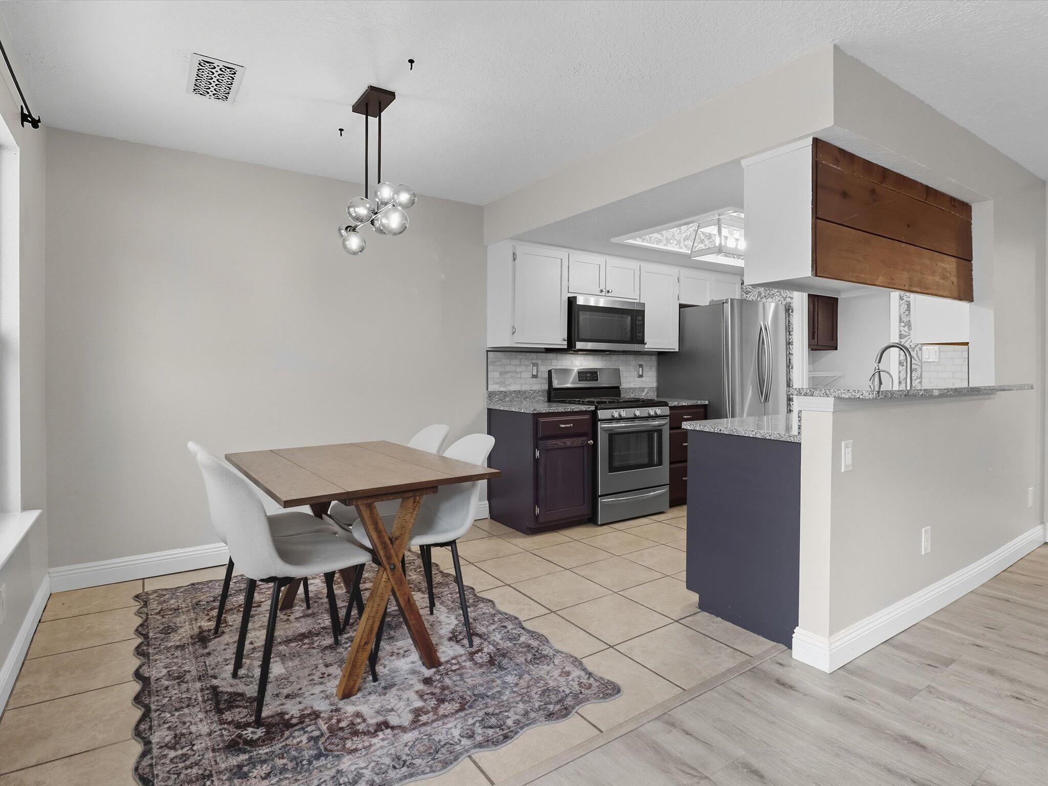 3000 BRIGHT STAR Drive NW Dining Room