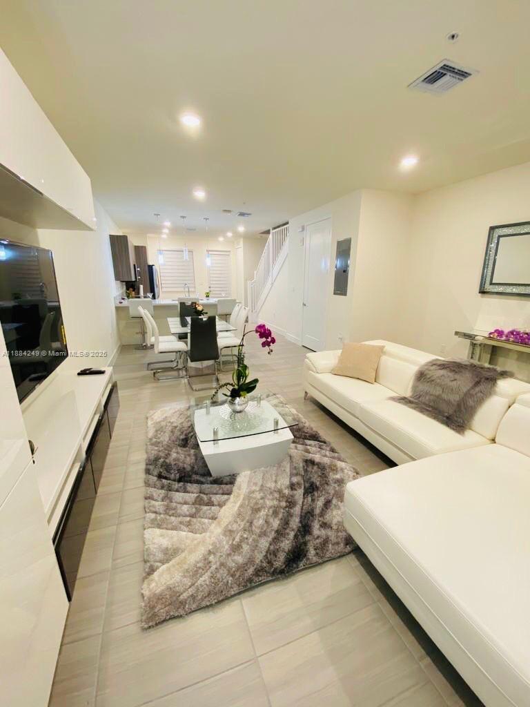 Landmark At Doral Condo N