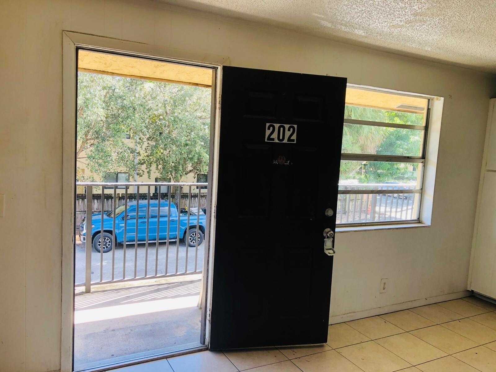 Homes for sale in Lake Worth Beach, FL | 1740 2Nd Avenue #202, Lake Worth Beach, FL 33460 | MLS# R11126654