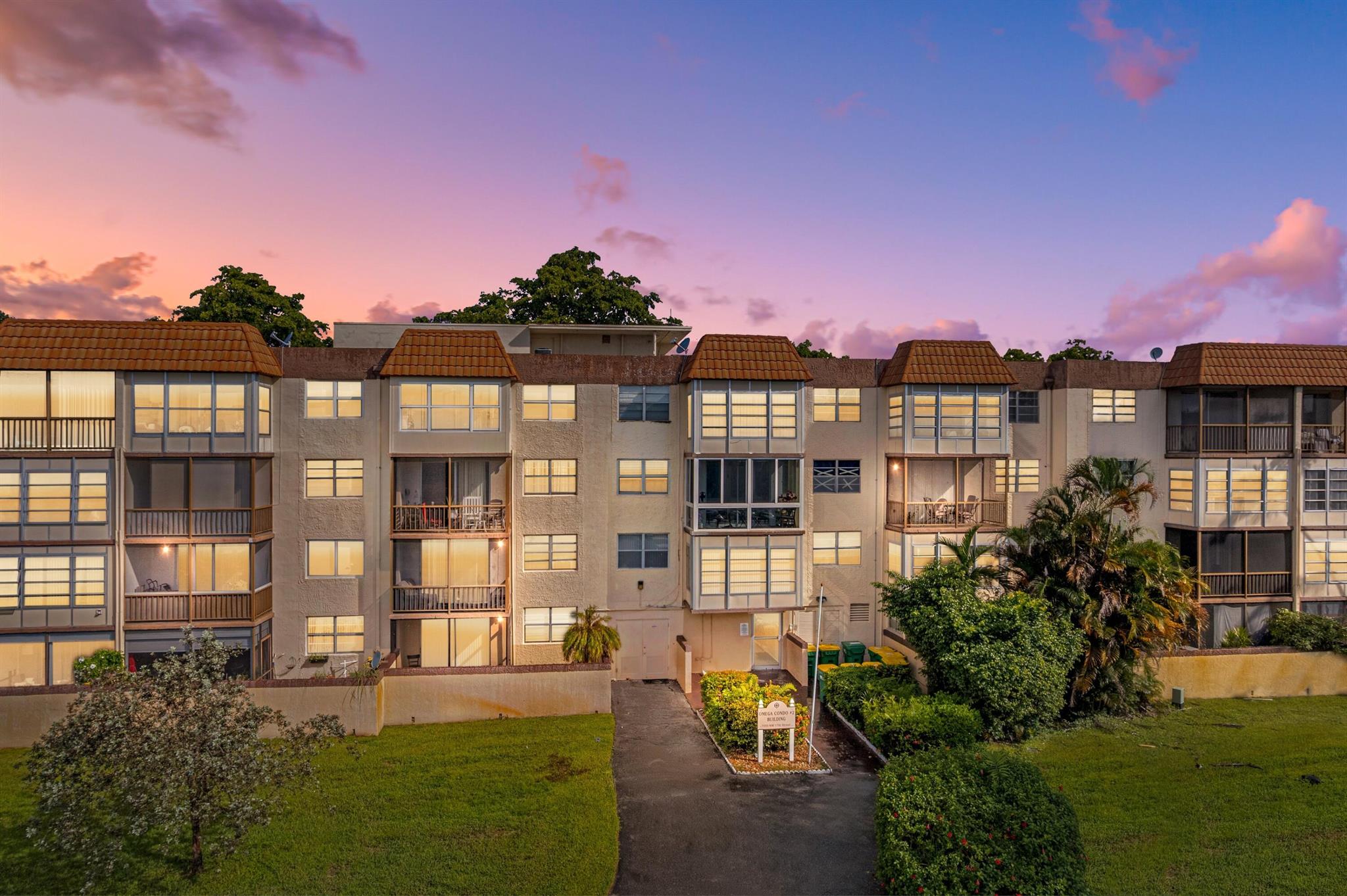 Homes for sale in Plantation, FL | 7000 Nw 17th Street #419, Plantation, FL 33313 | MLS# R11126665