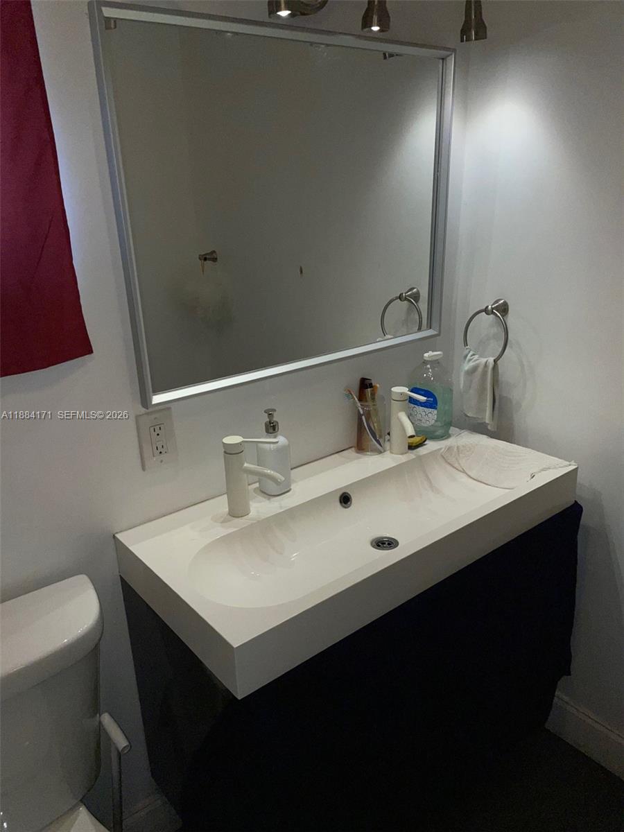 Bisc Lake Gardens Condo N
