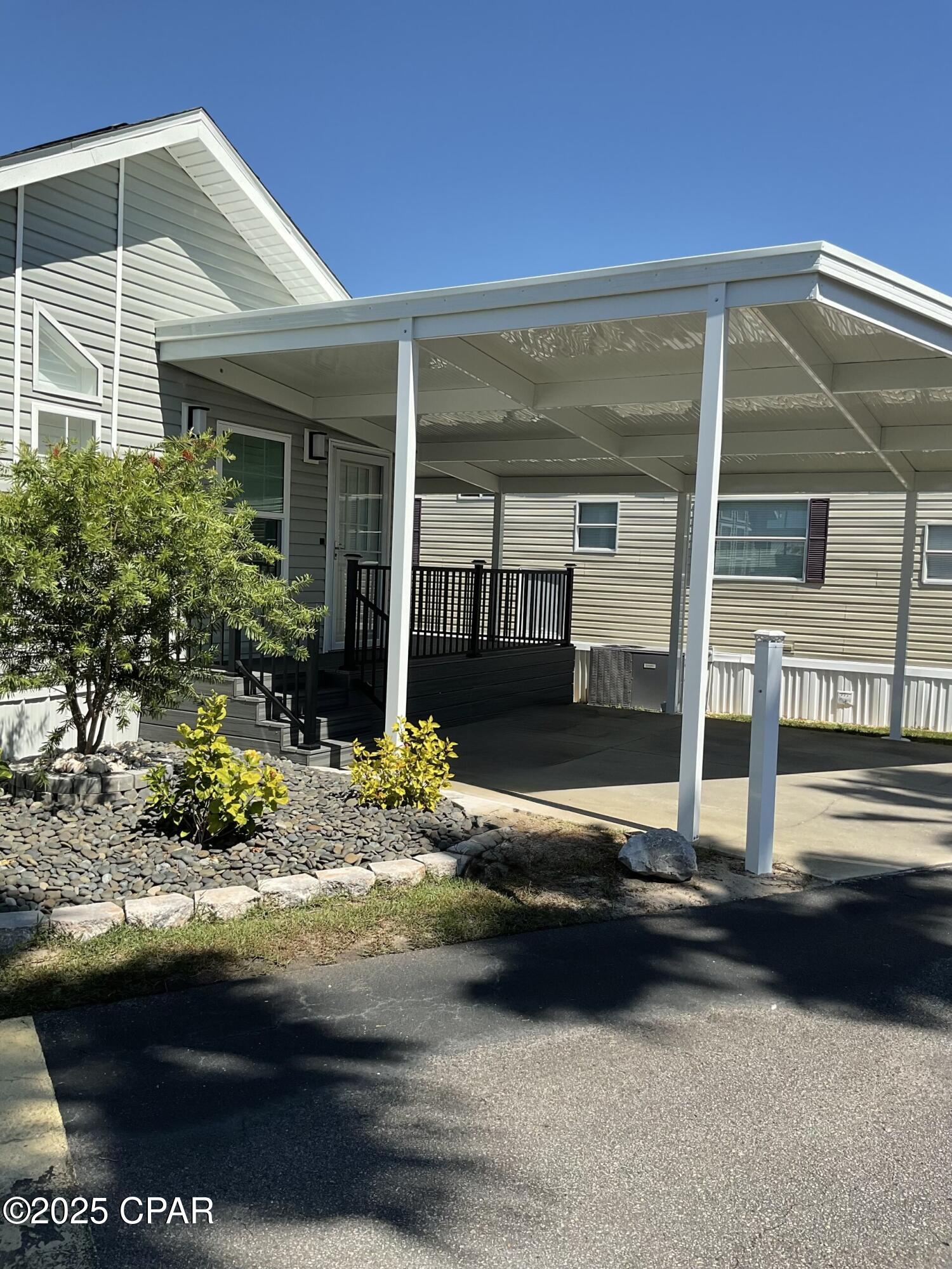 Image 2 For 1219 Thomas Drive 8