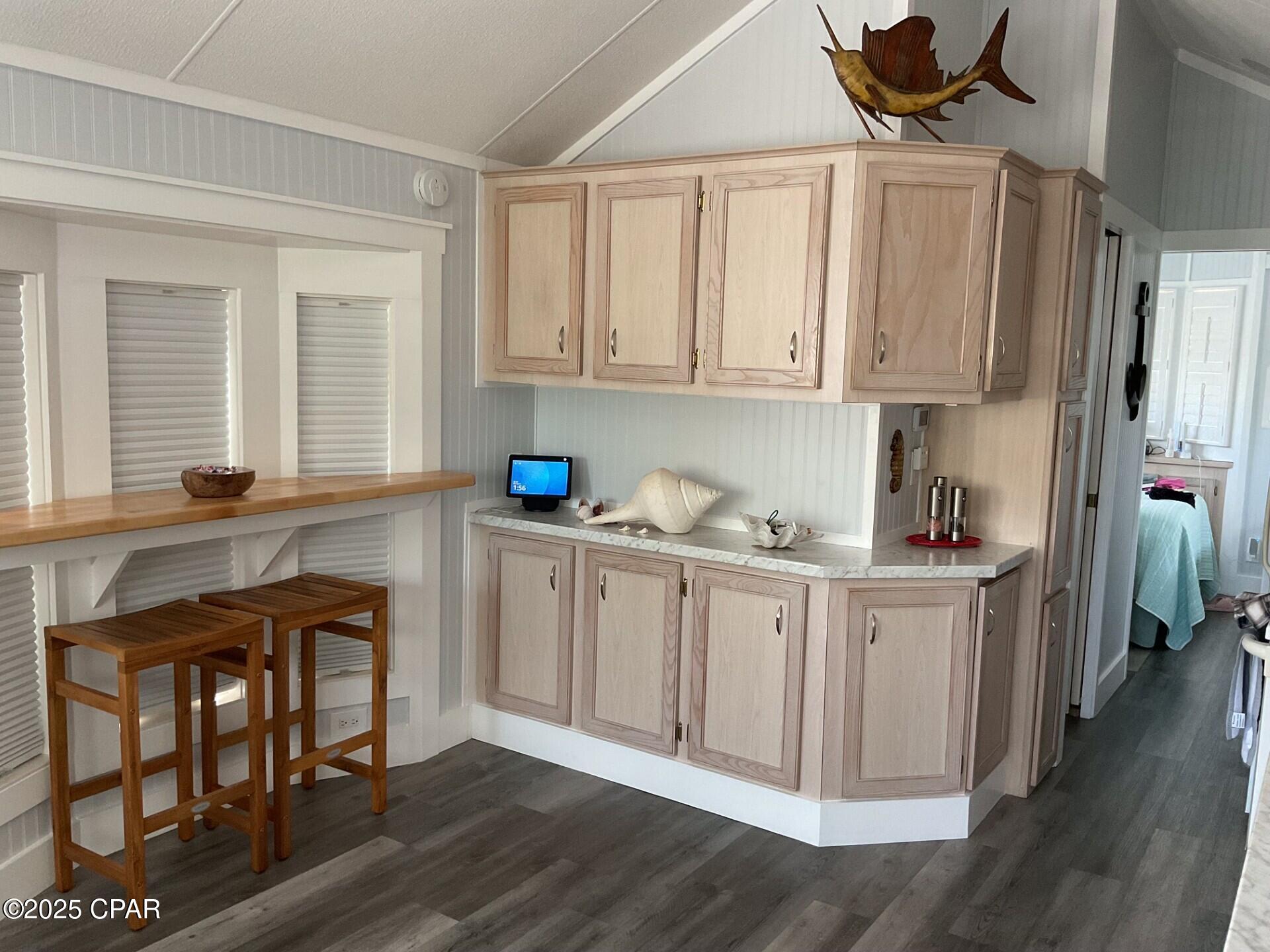 Image 5 For 1219 Thomas Drive 8