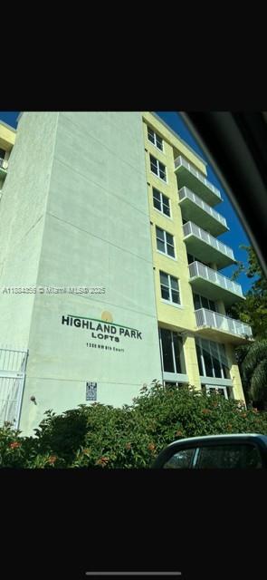 Highland Park Lofts Condo