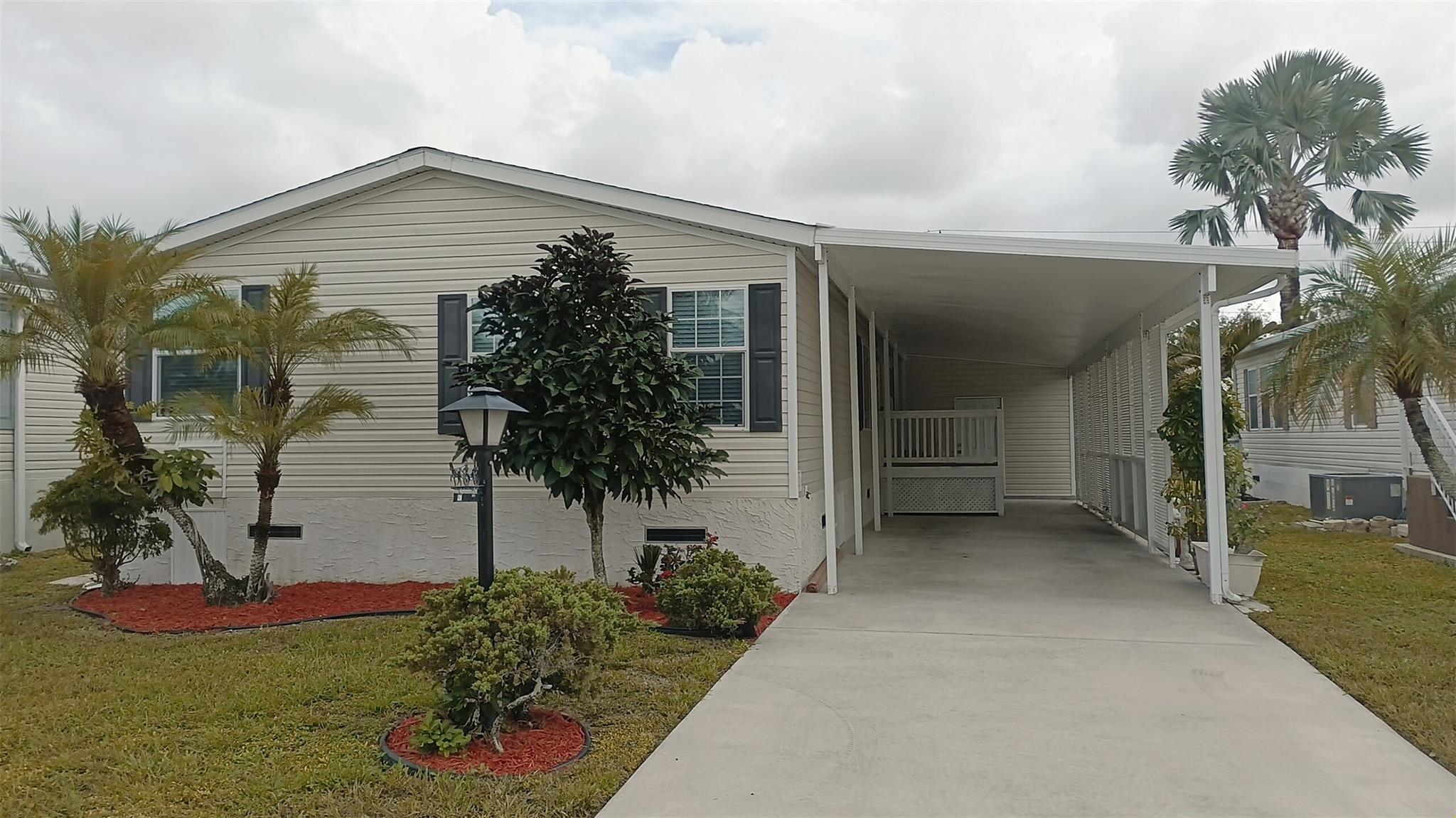 Homes for sale in Boca Raton, FL | 8204 South St, Boca Raton, FL 33433 | MLS# F10527187