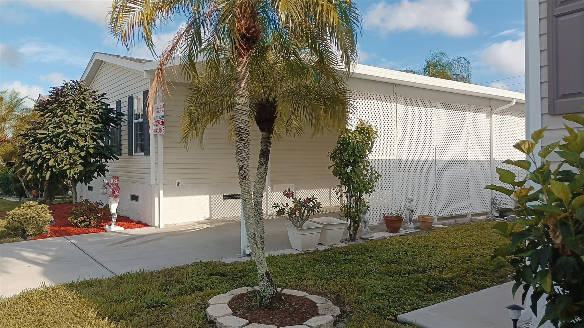 Homes for sale in Boca Raton, FL | 8204 South St, Boca Raton, FL 33433 | MLS# F10527187