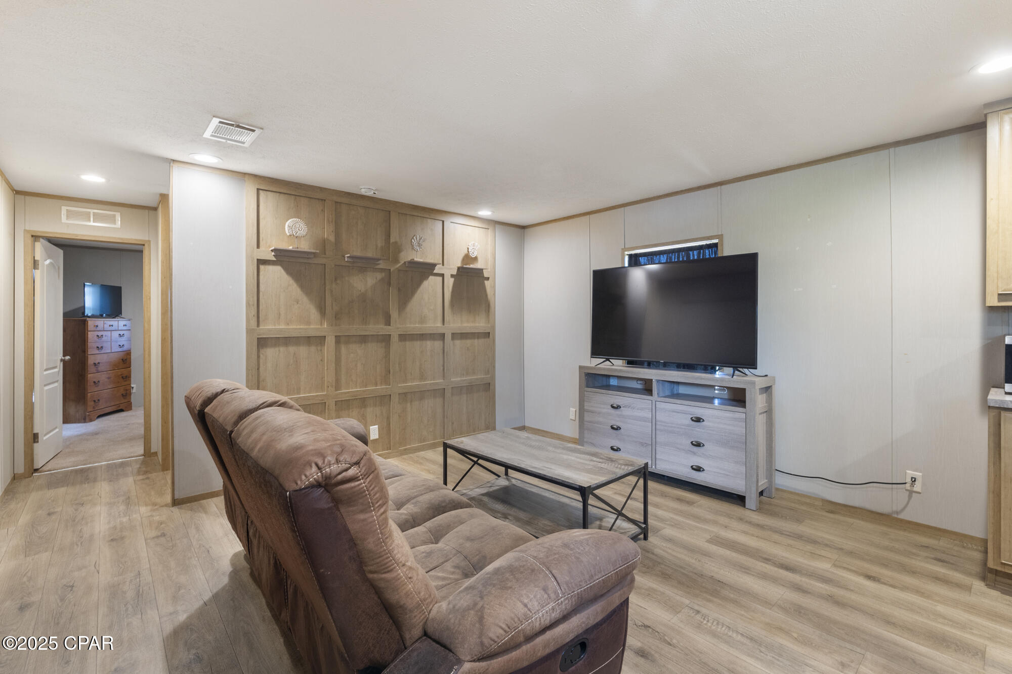 Image 10 For 21835 Lake Mckenzie Boulevard