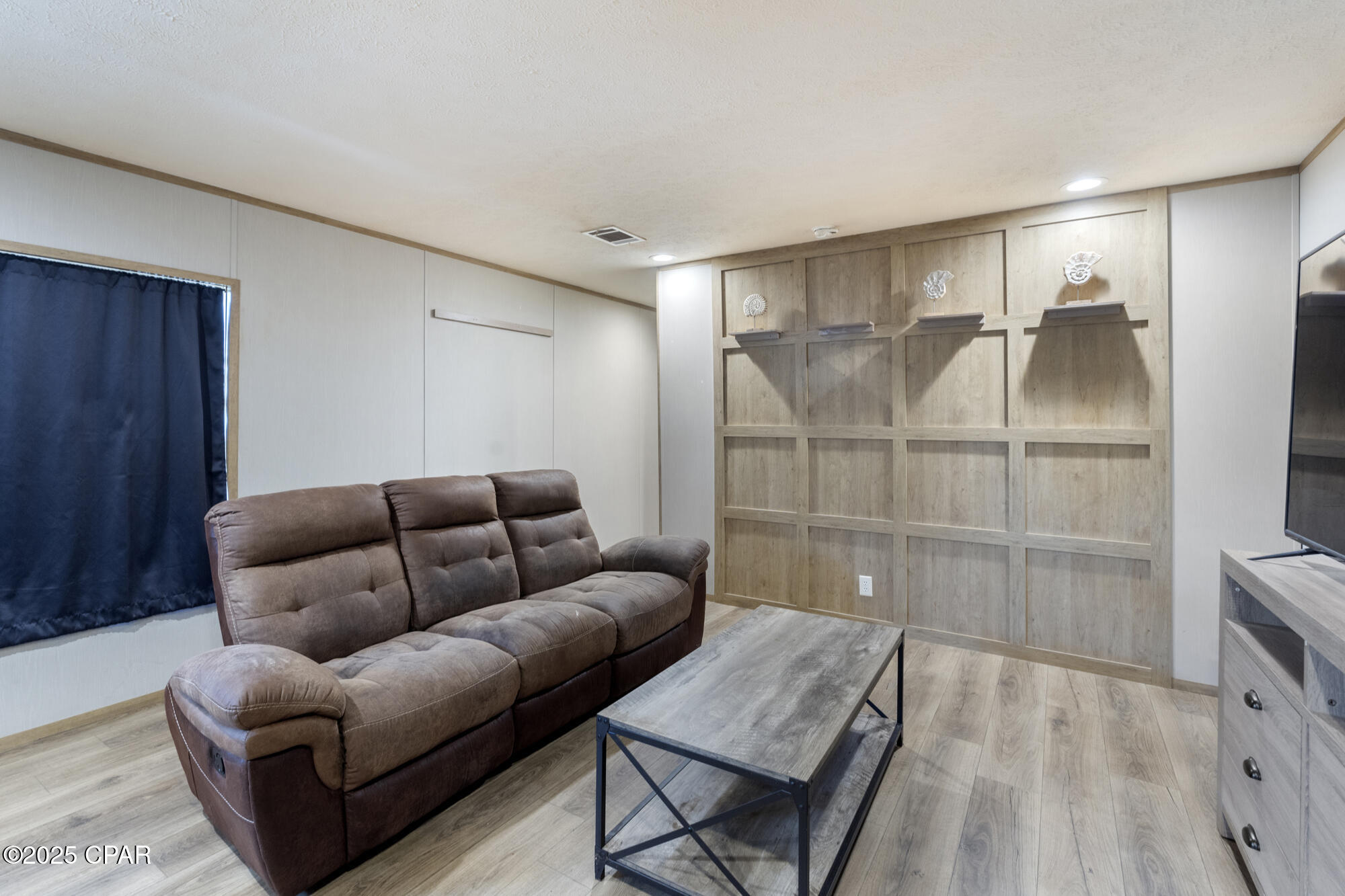 Image 12 For 21835 Lake Mckenzie Boulevard