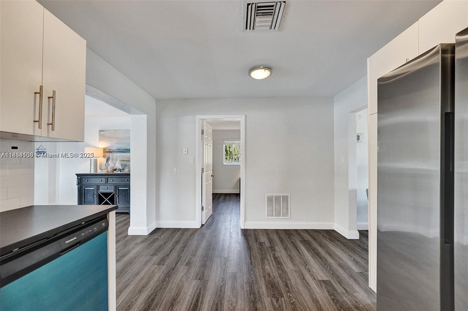 Well-appointed guest bedroom at 3730 47th Ct - Home in Dania Beach