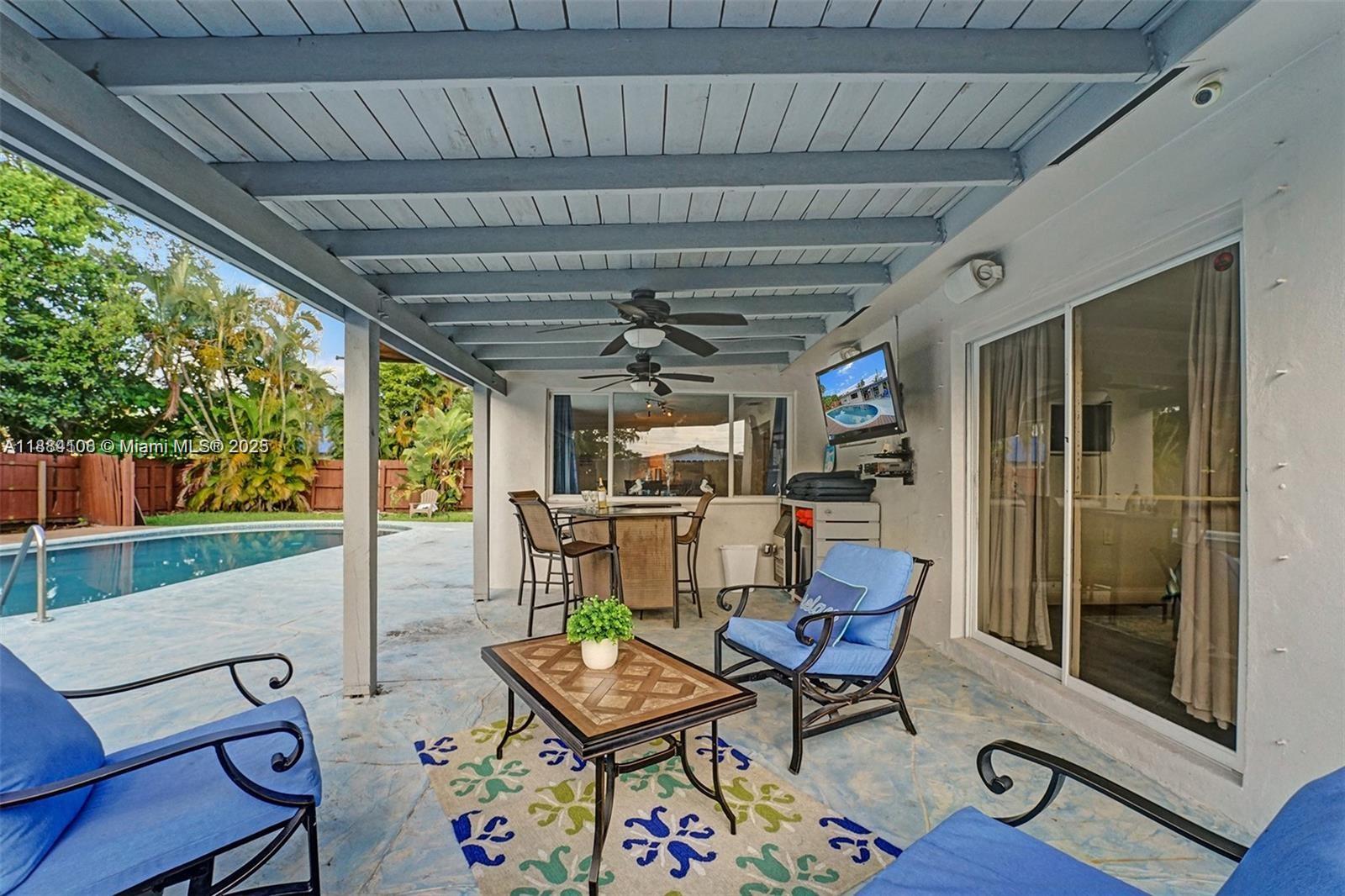 Additional living spaces at 3730 47th Ct - Home in Dania Beach