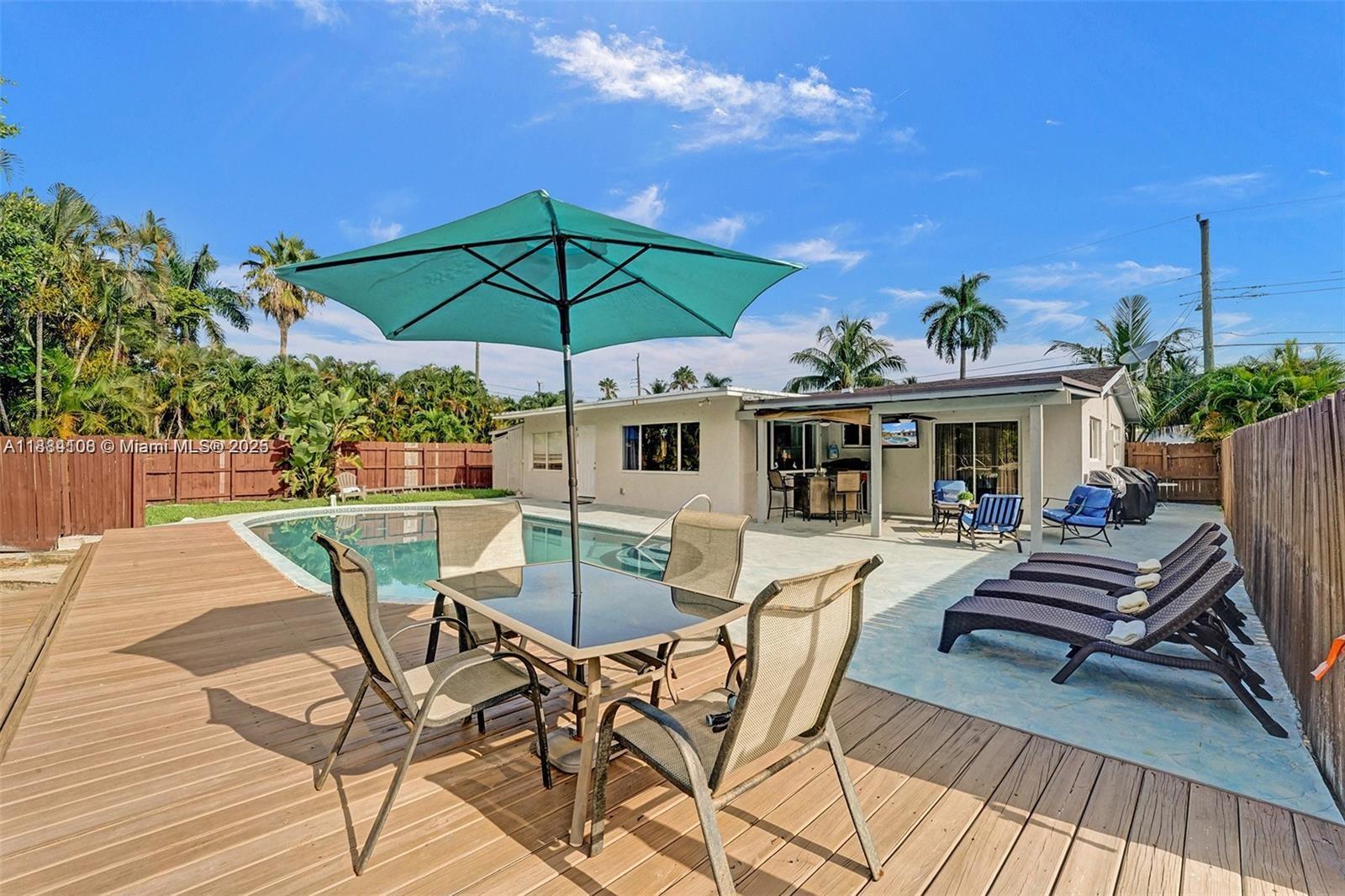 Spacious living room with panoramic views at 3730 47th Ct - Home in Dania Beach